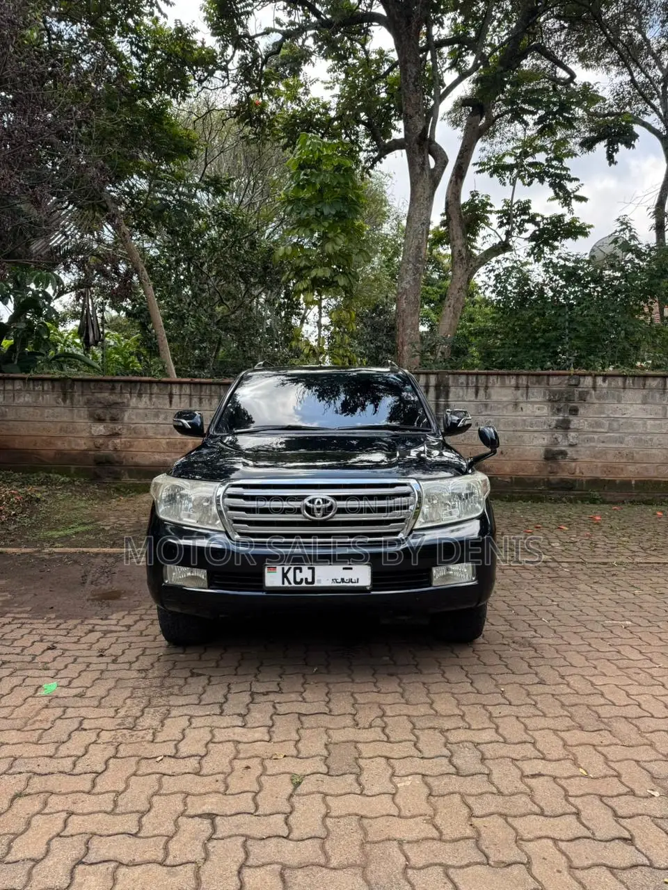 Toyota Land Cruiser 2010 Black
