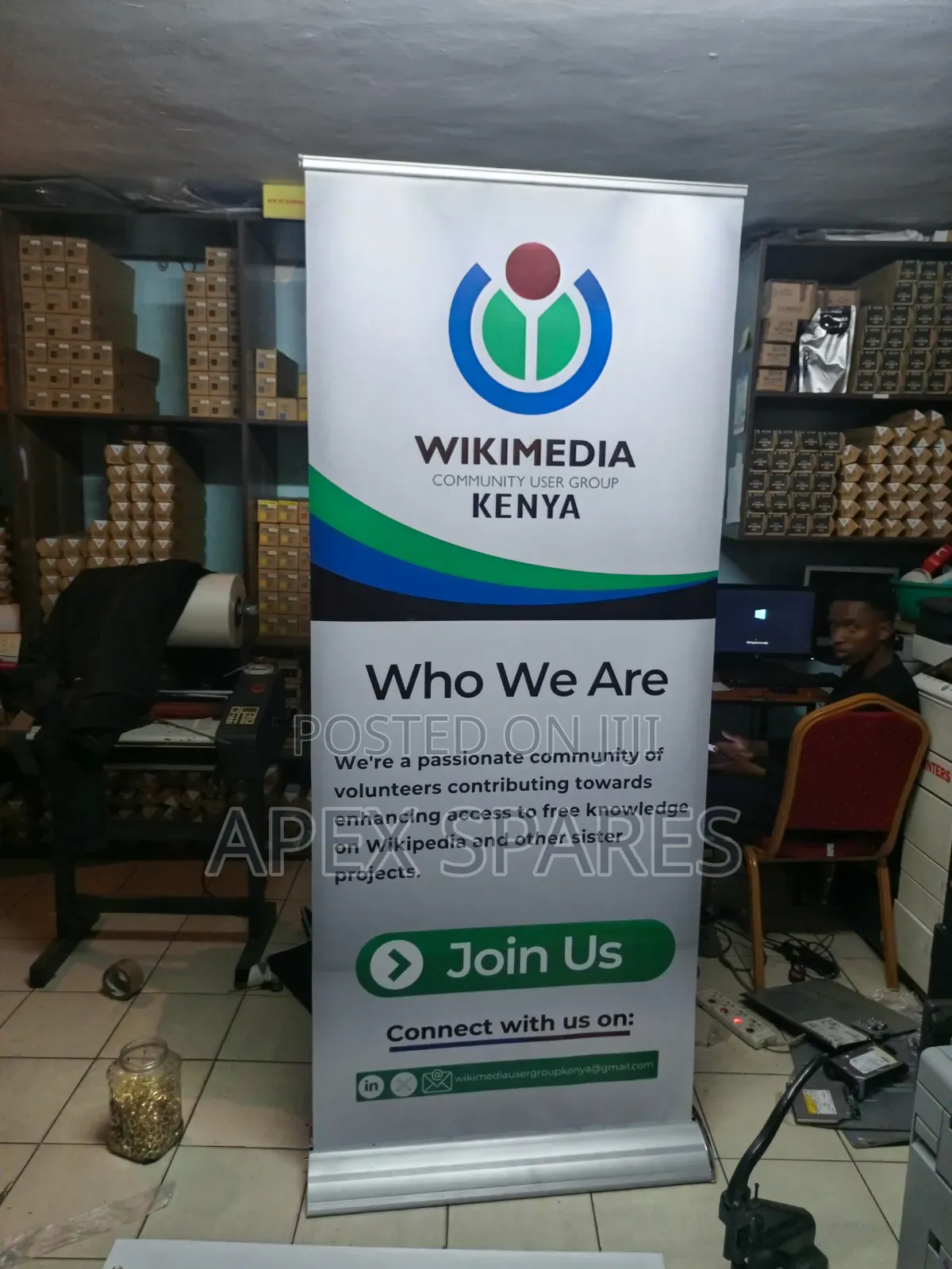Narrow Base Roll Up Banner