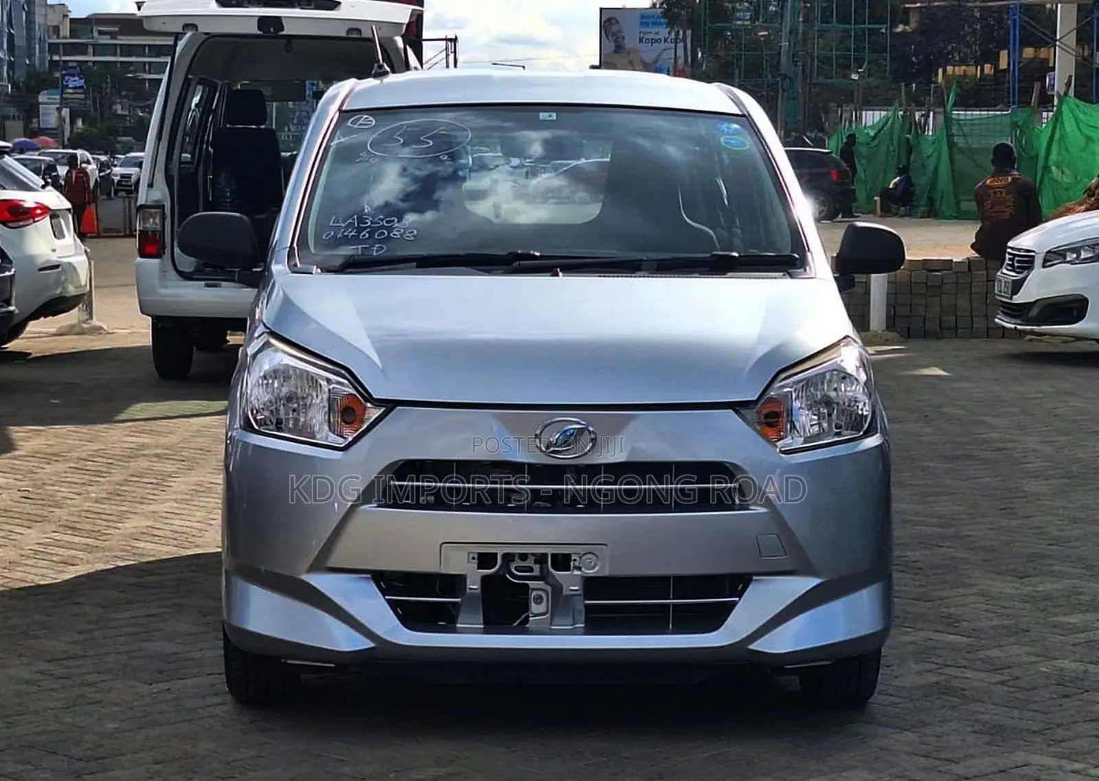 Daihatsu Mira 2019