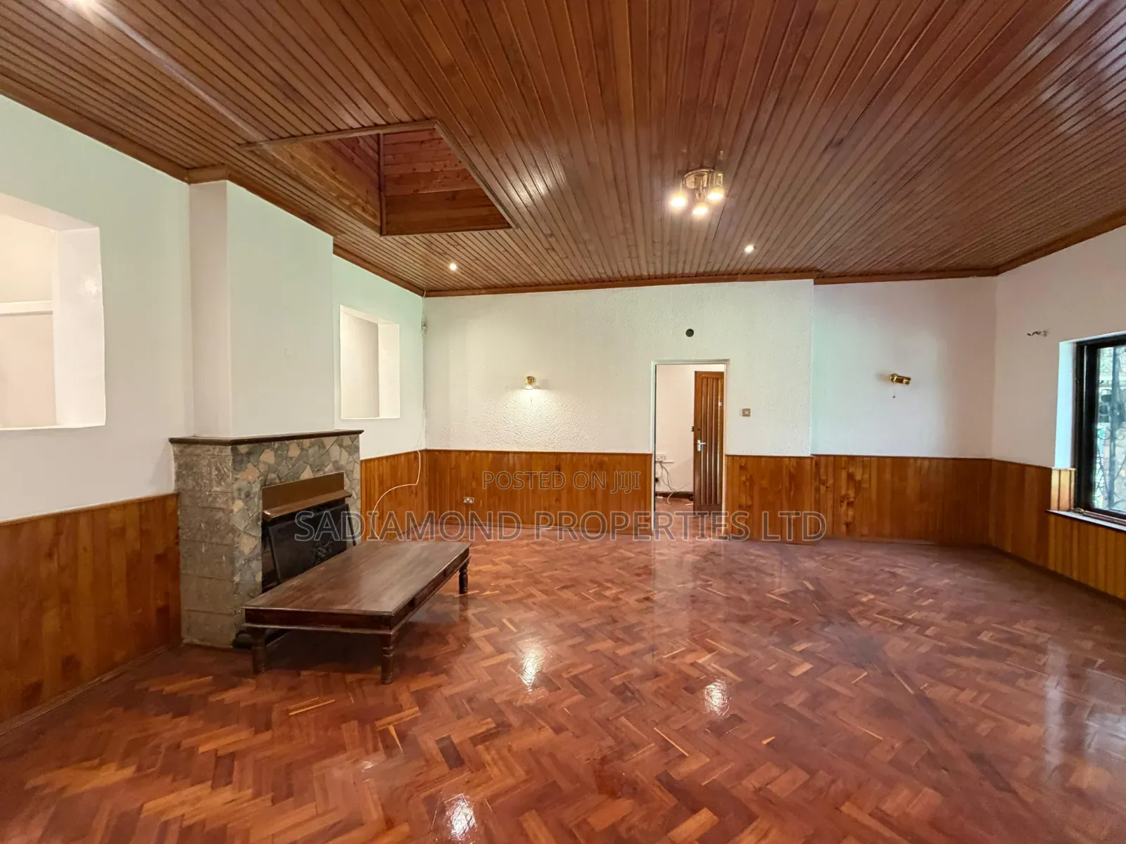 4bdrm Villa in Spring Valley for rent