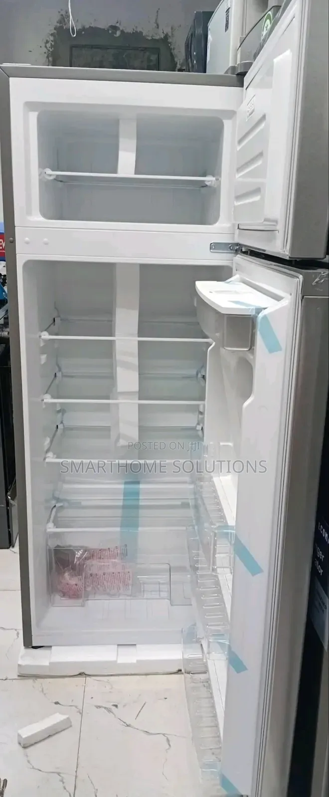 Syinix 210l Fridge With a Water Dispenser 3 Stars