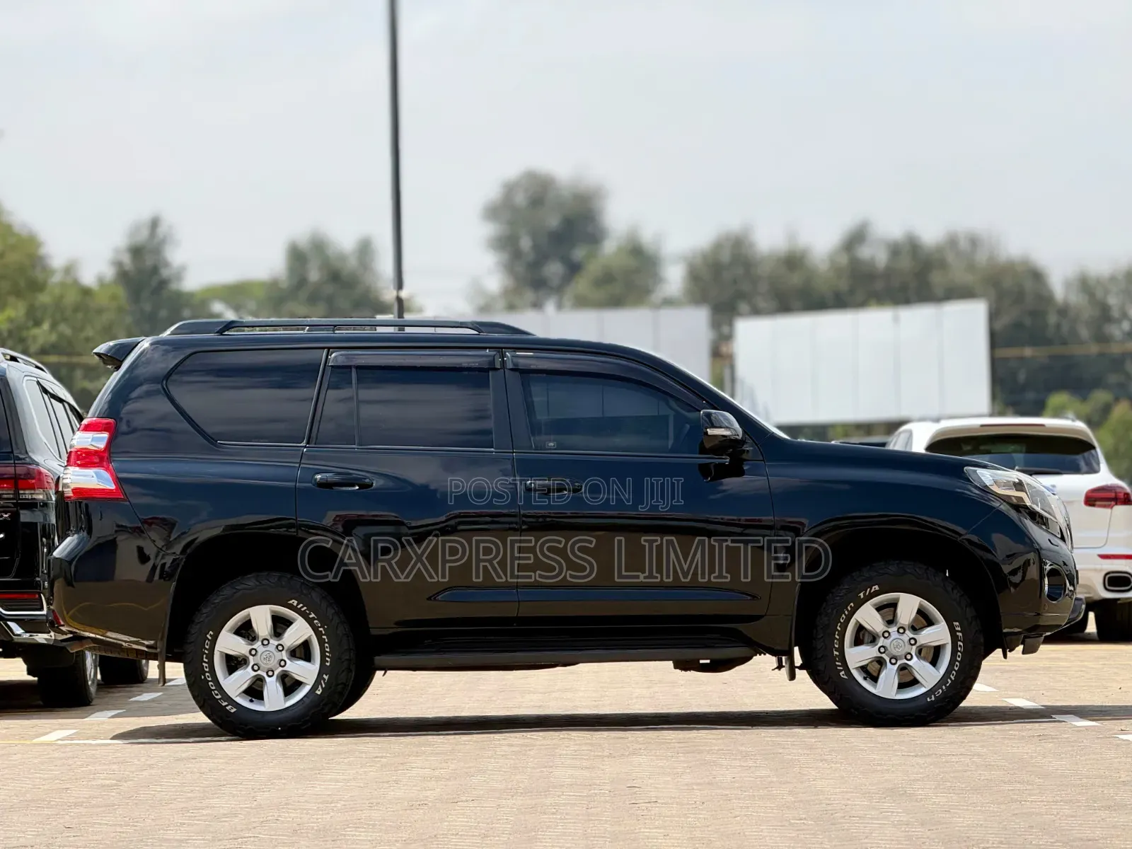 Toyota Land Cruiser Prado 2015 Black