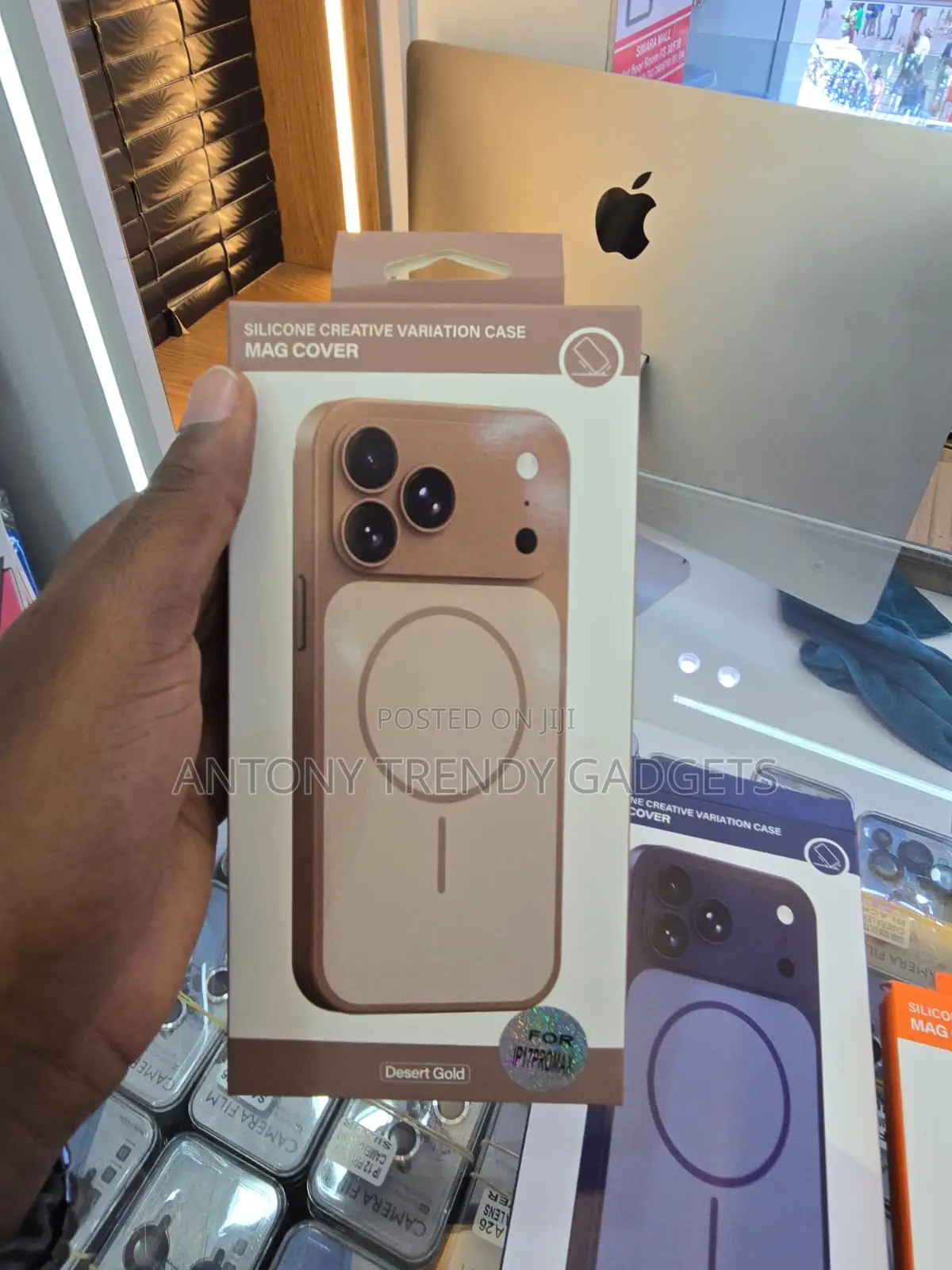 iPhone 17 Pro Max Magsafe Silicone Case Desert Gold Cover