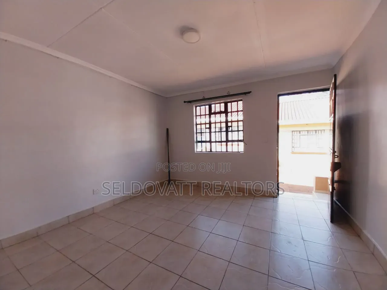 2bdrm Bungalow in Uthiru for rent