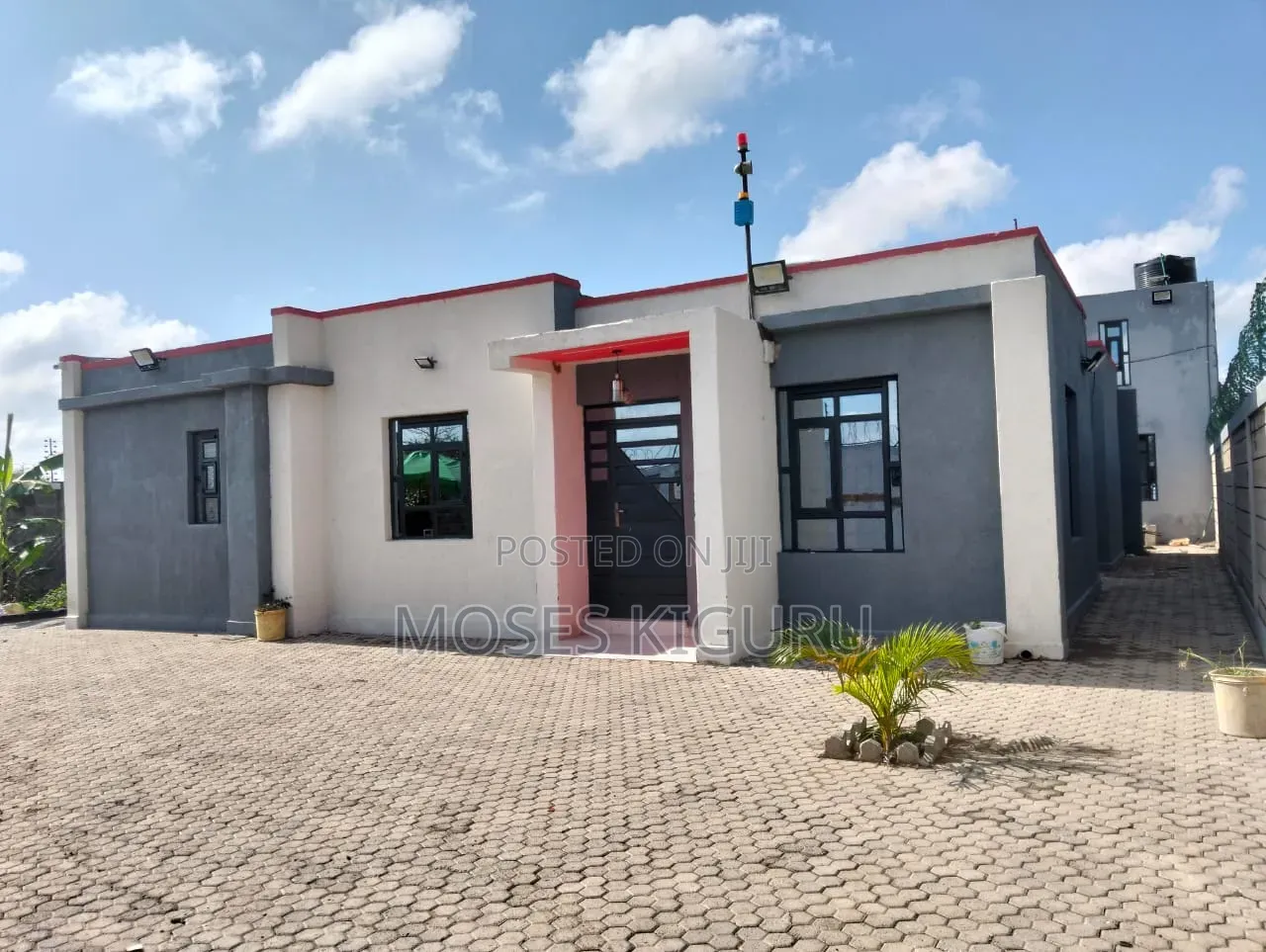 3bdrm Bungalow in Jujafarm, Kalimoni for rent