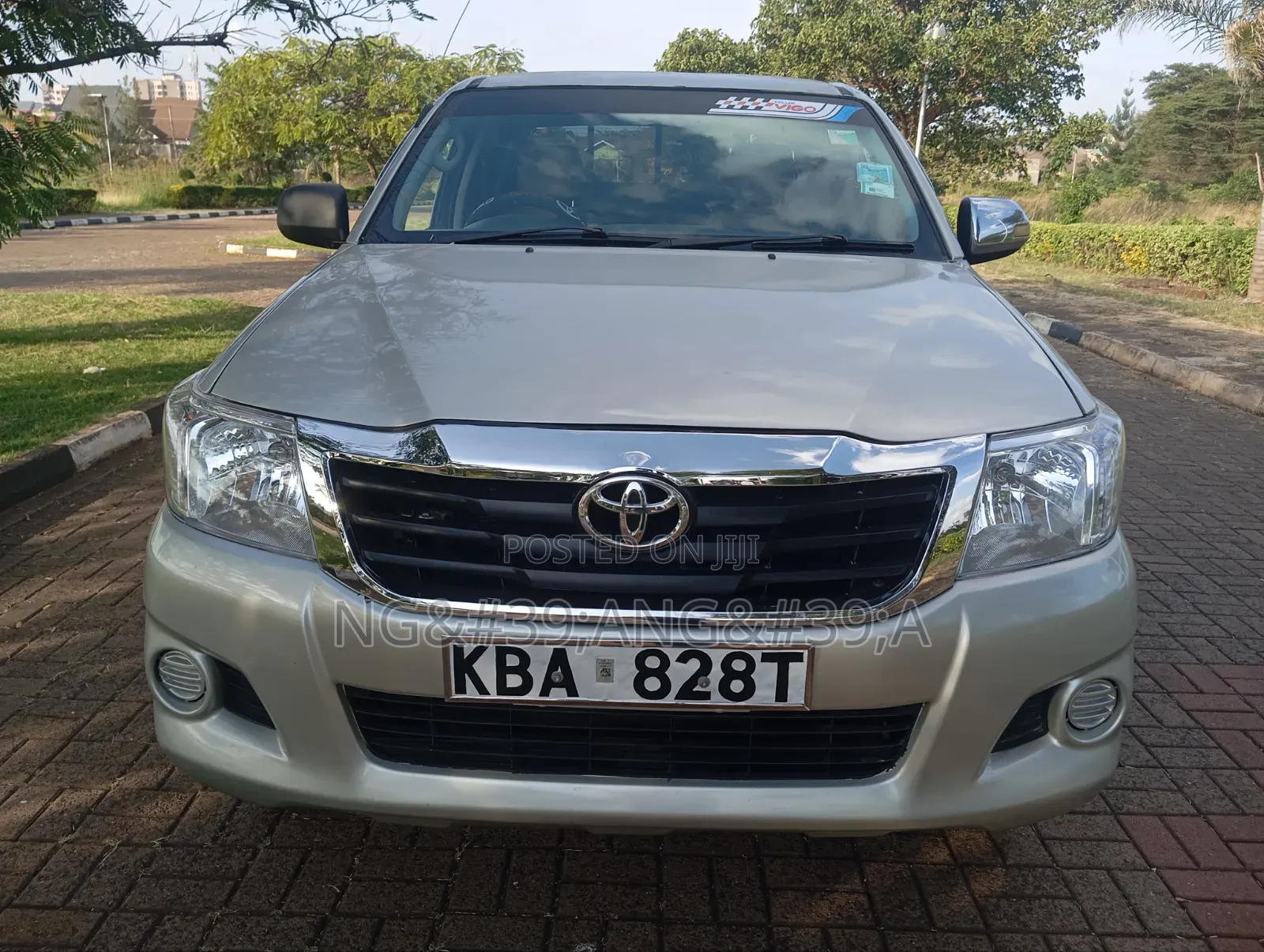 Toyota Hilux 2004 Beige