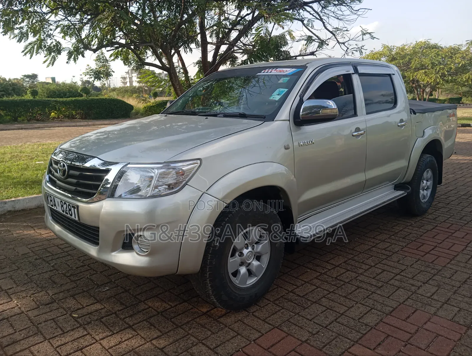 Toyota Hilux 2004 Beige