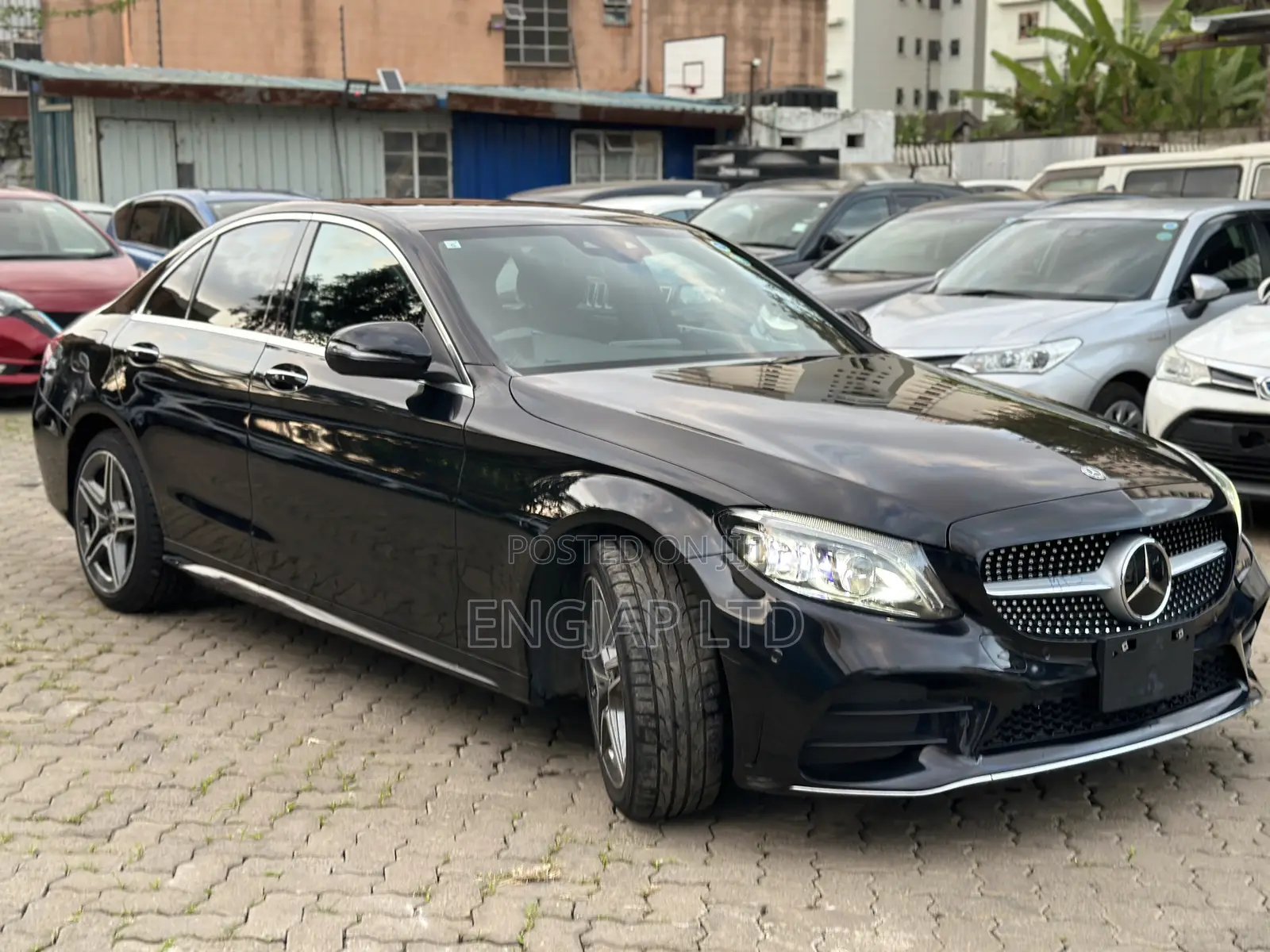 Mercedes-Benz C200 2019 Black