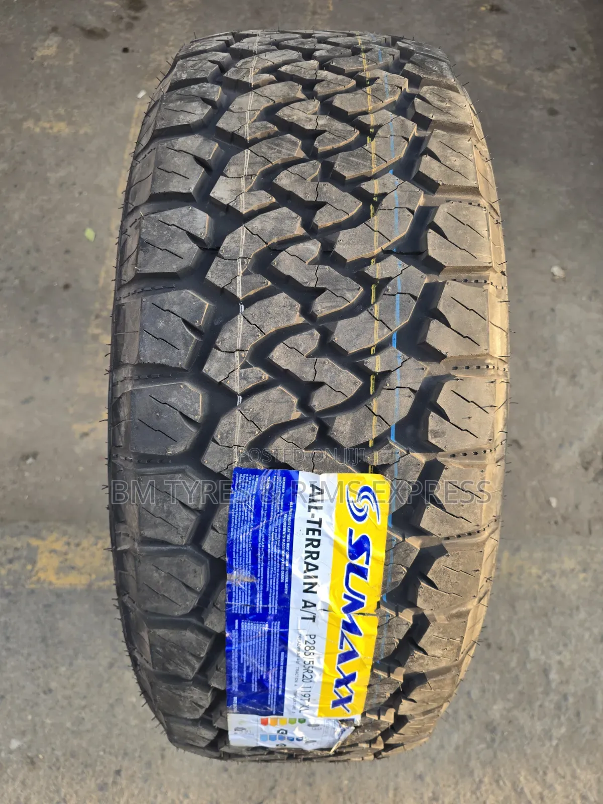 285 /55 R20 Sumaxx Tires (All Terrein)