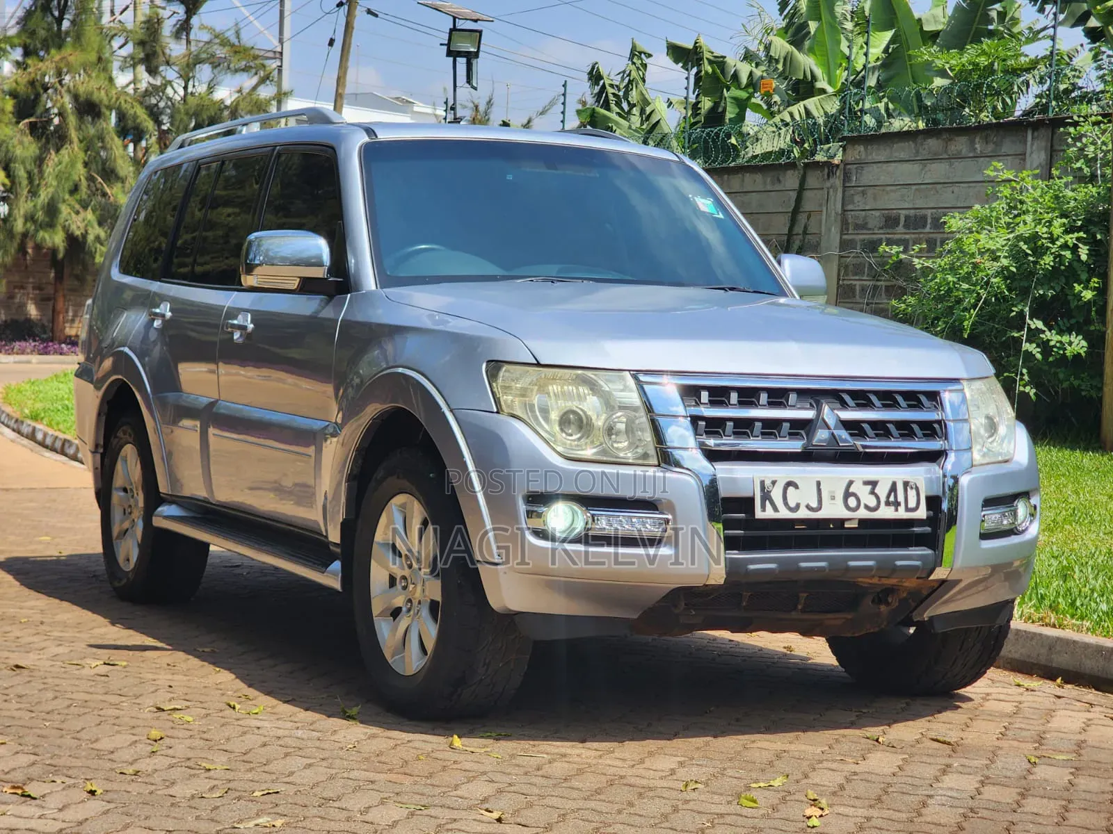 Mitsubishi Pajero 3.2 Di-Dc GLS 2010 Silver