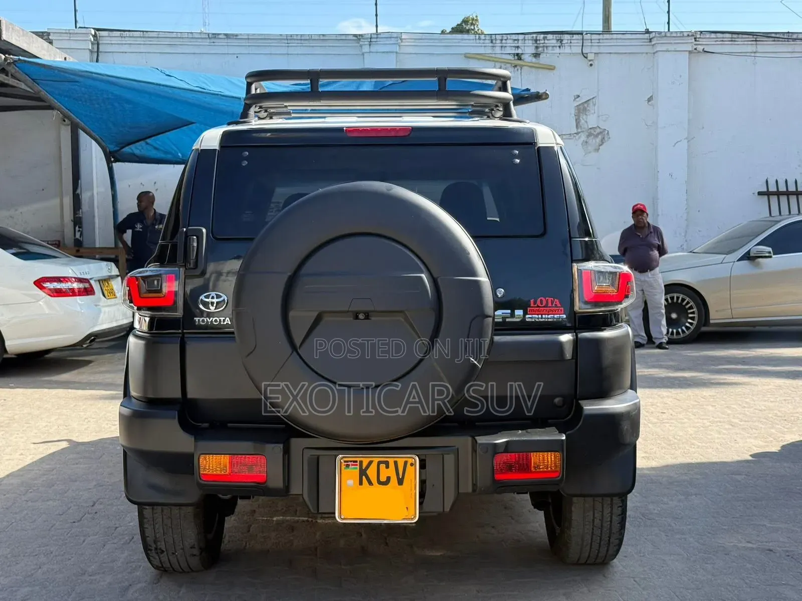 Toyota FJ Cruiser 4x4 Automatic 2012 Black