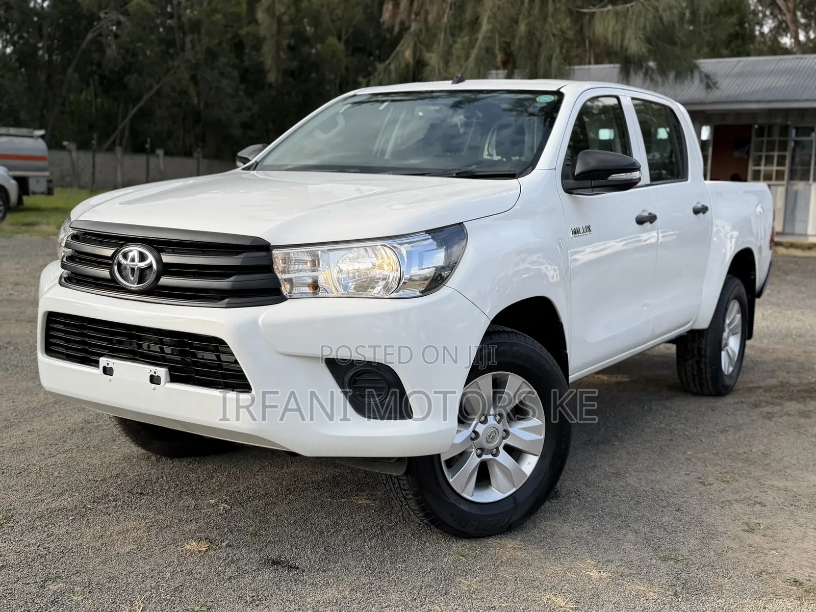 Toyota Hilux SR 4x4 2017 Pearl
