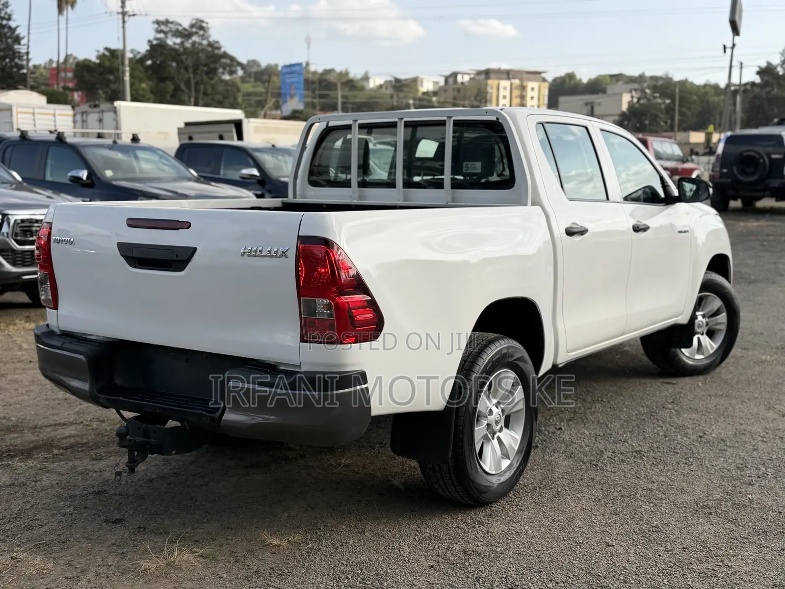 Toyota Hilux SR 4x4 2017 Pearl