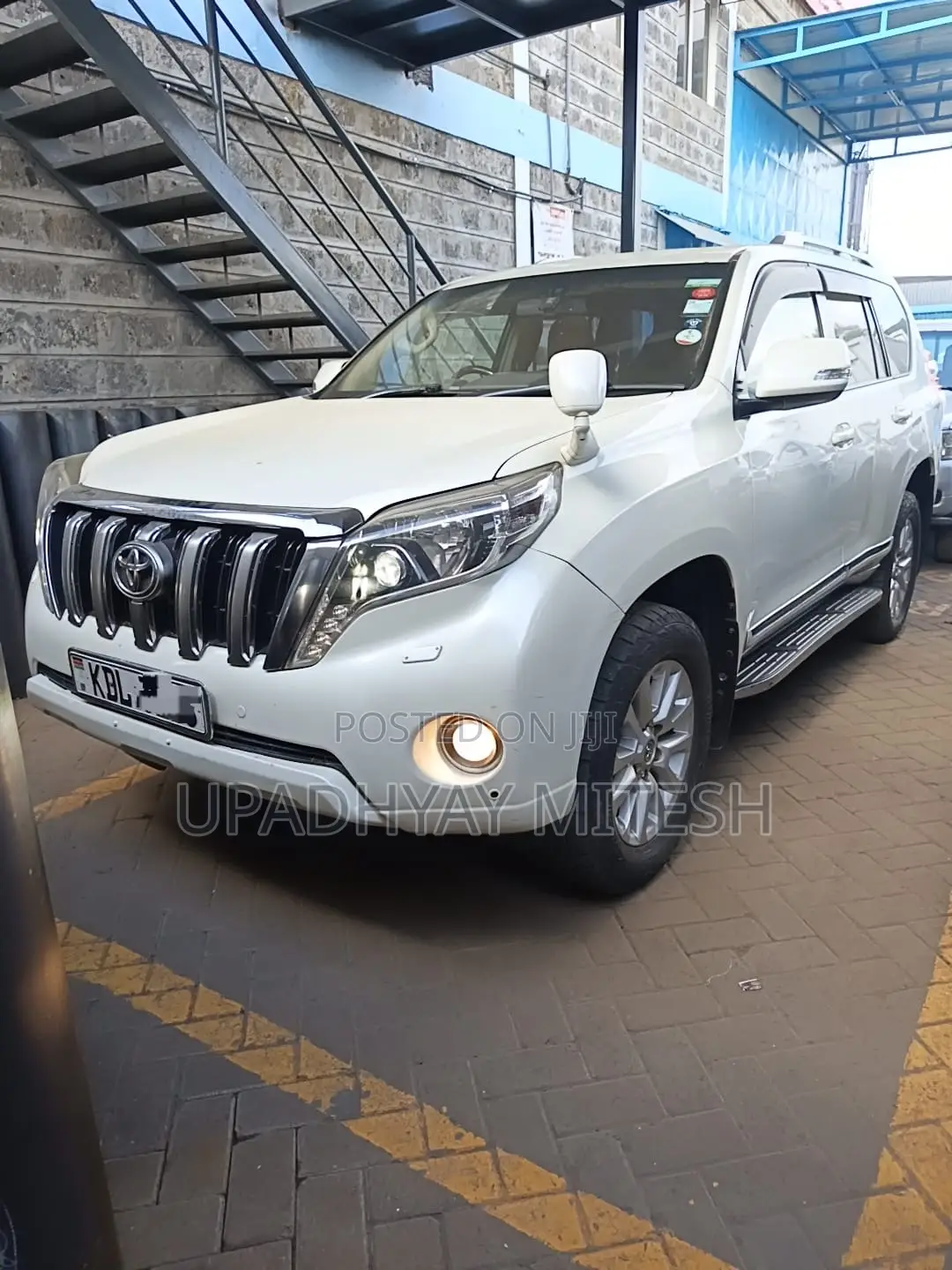 Toyota Land Cruiser Prado 2015 White