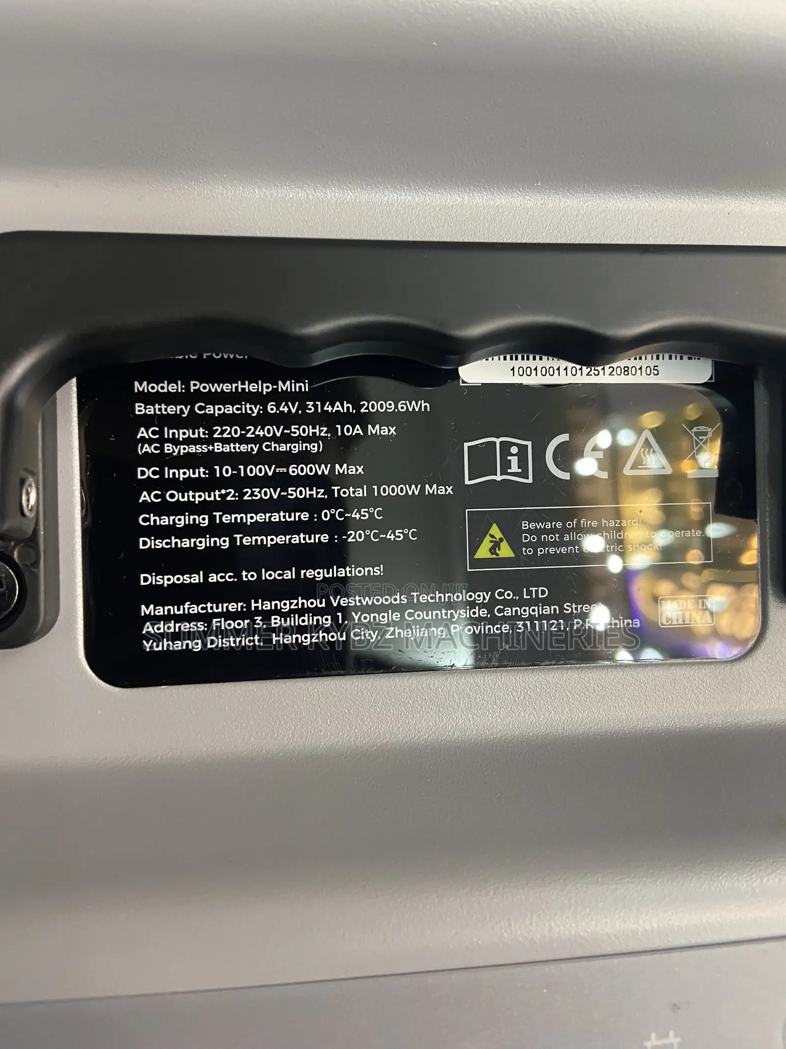 Vestwoods Portable Power Station Features a 2kwh