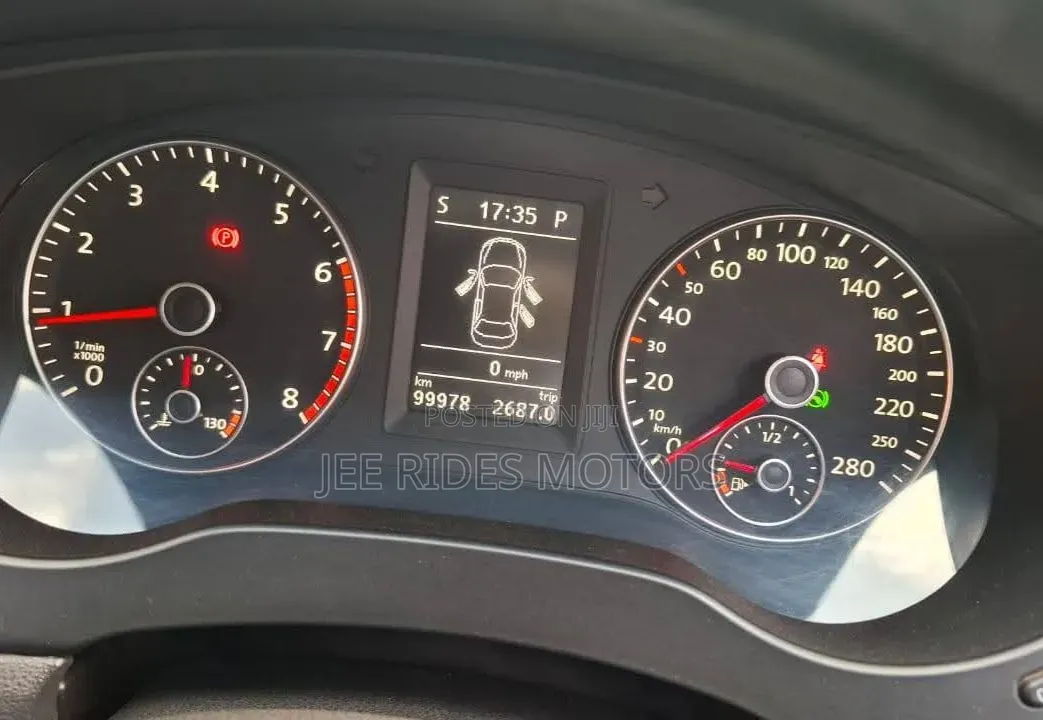 Volkswagen Passat 2013 Blue