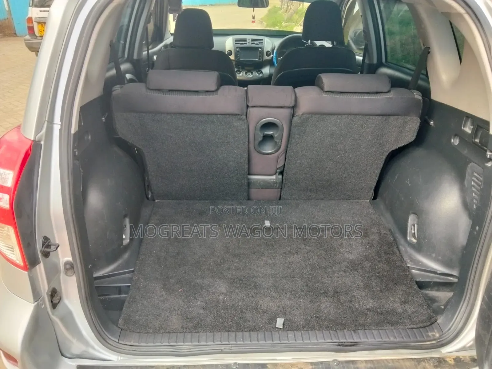 Toyota RAV4 2010 Silver
