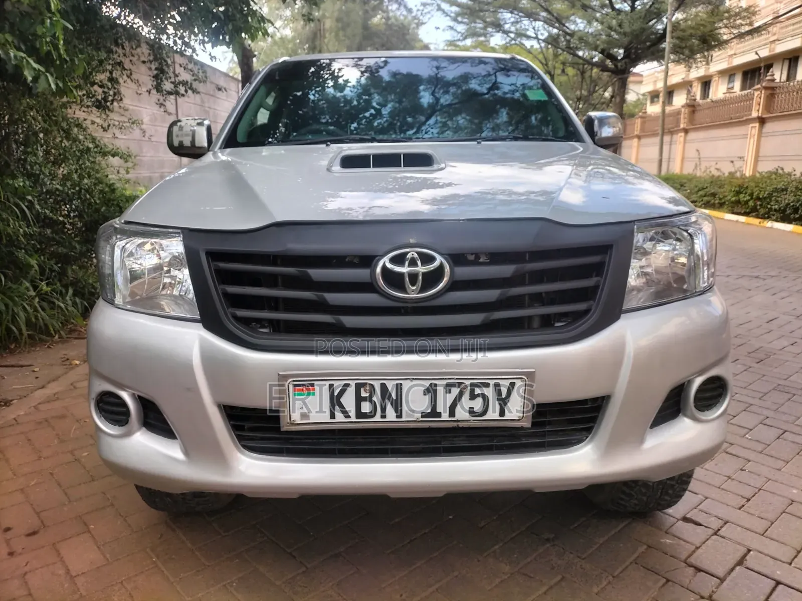 Toyota Hilux 2.5 Cab 2005 Gray
