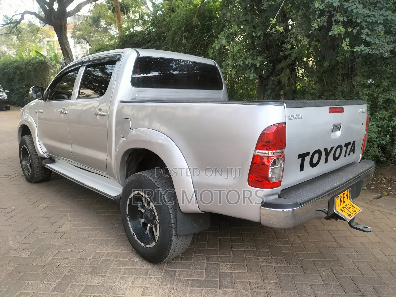 Toyota Hilux 2.5 Cab 2005 Gray
