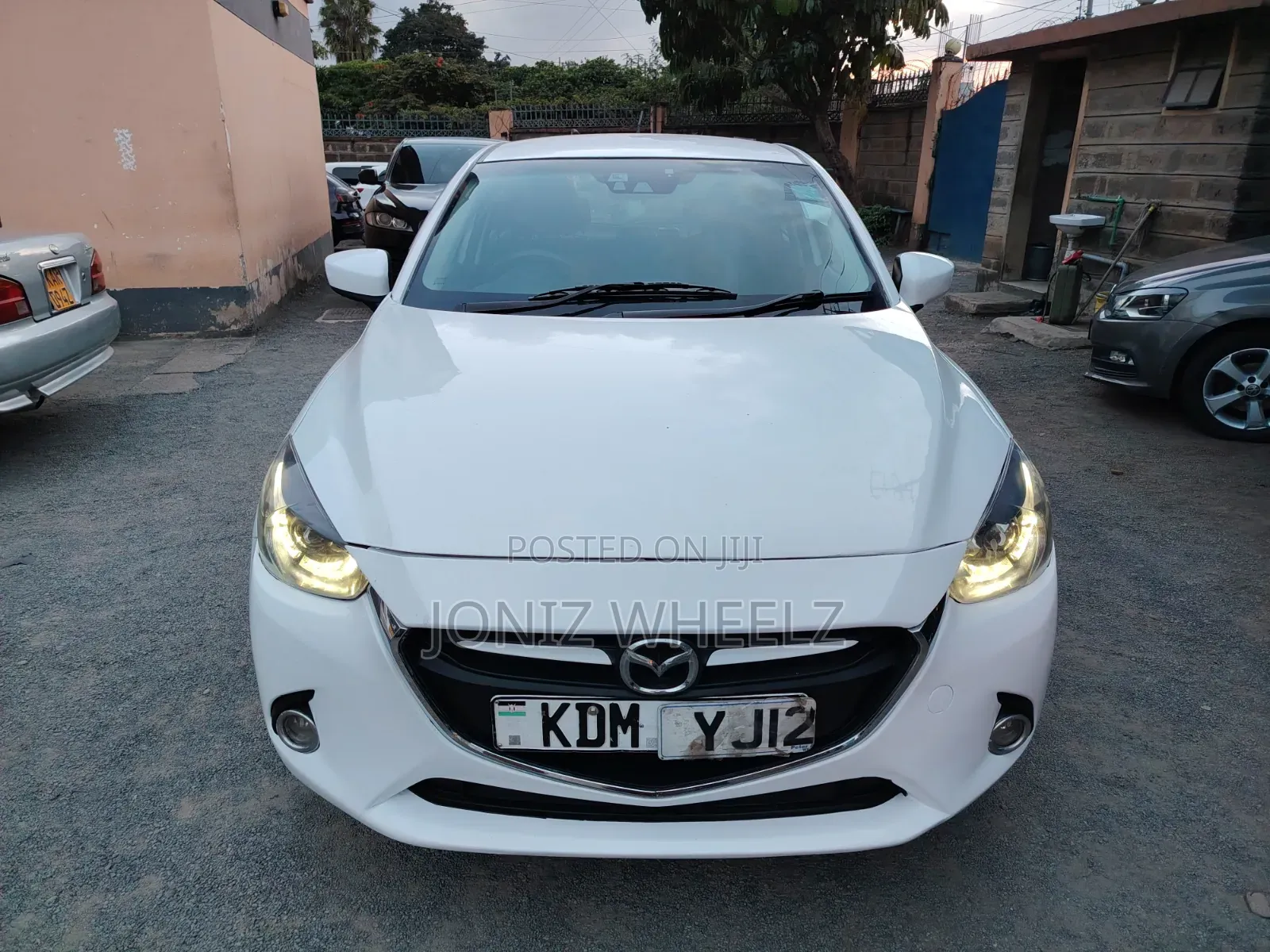 Mazda Demio 2016 White