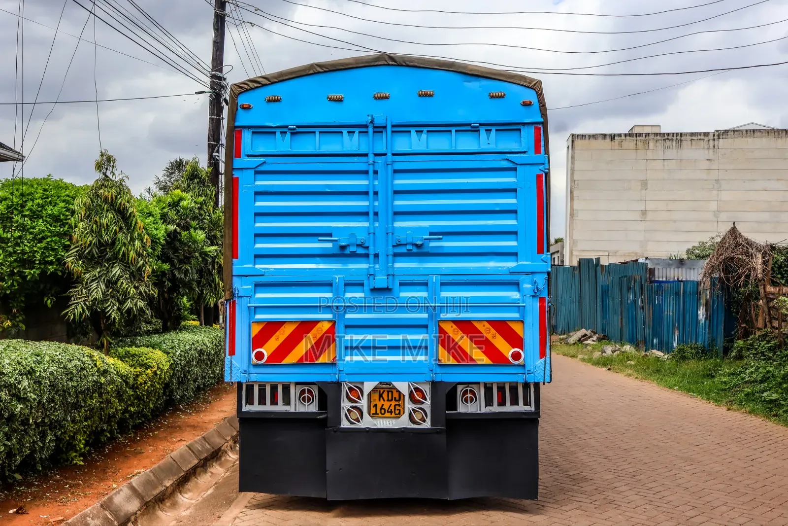 Isuzu NQR 2022