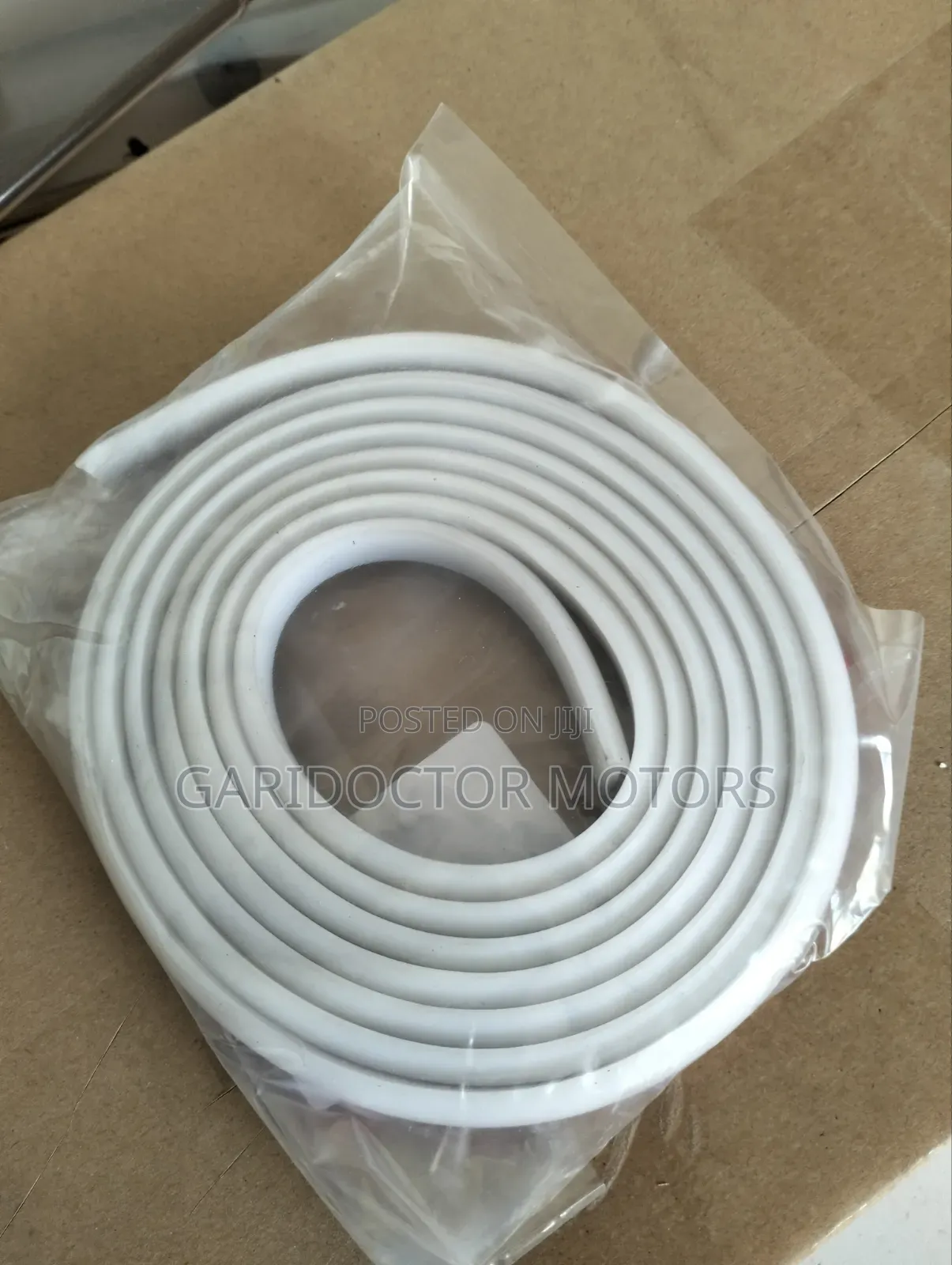 Mitsubishi Pajero Fender Seal Rubber
