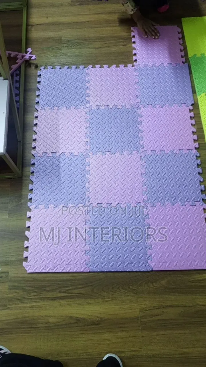 Easy Assemble Puzzle Floor Mats