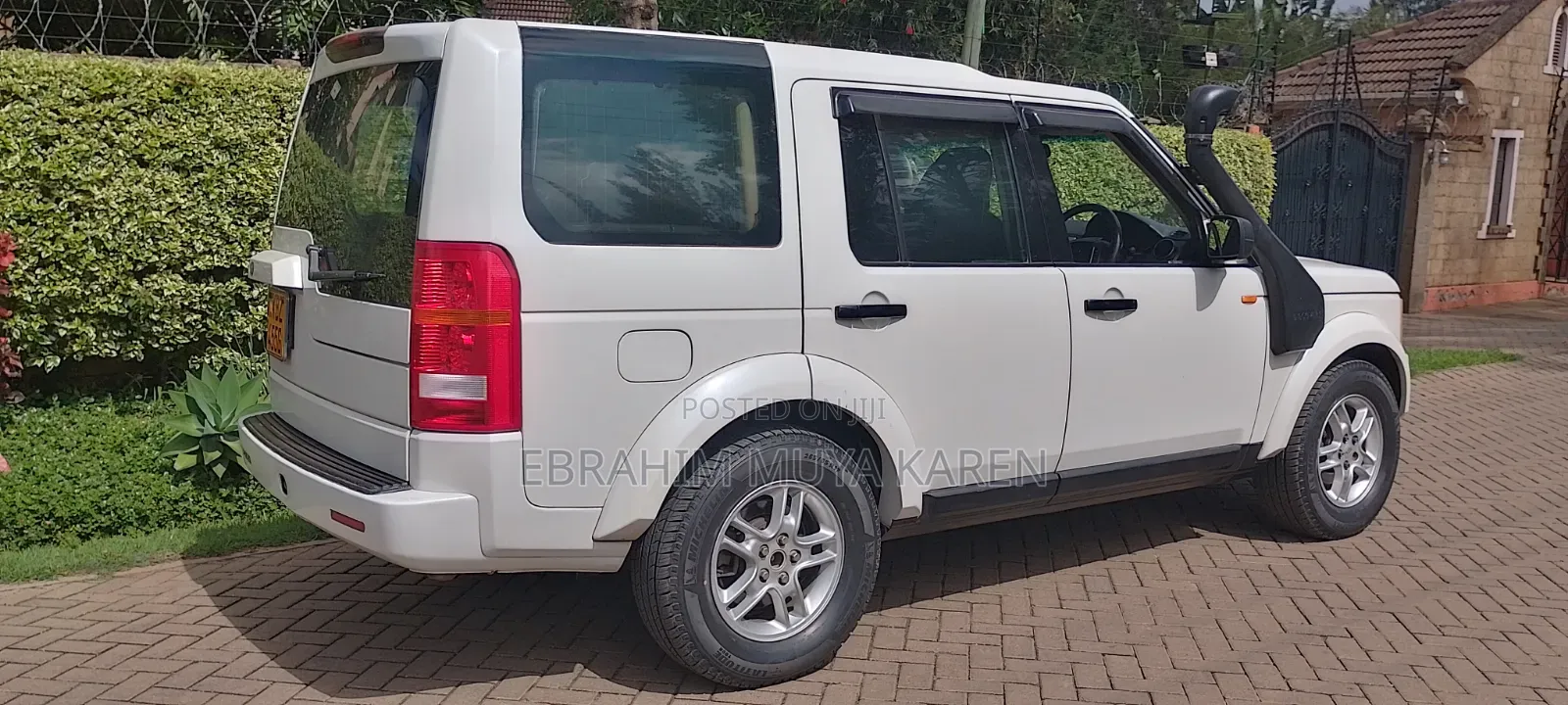 Land Rover Discovery 2006 White