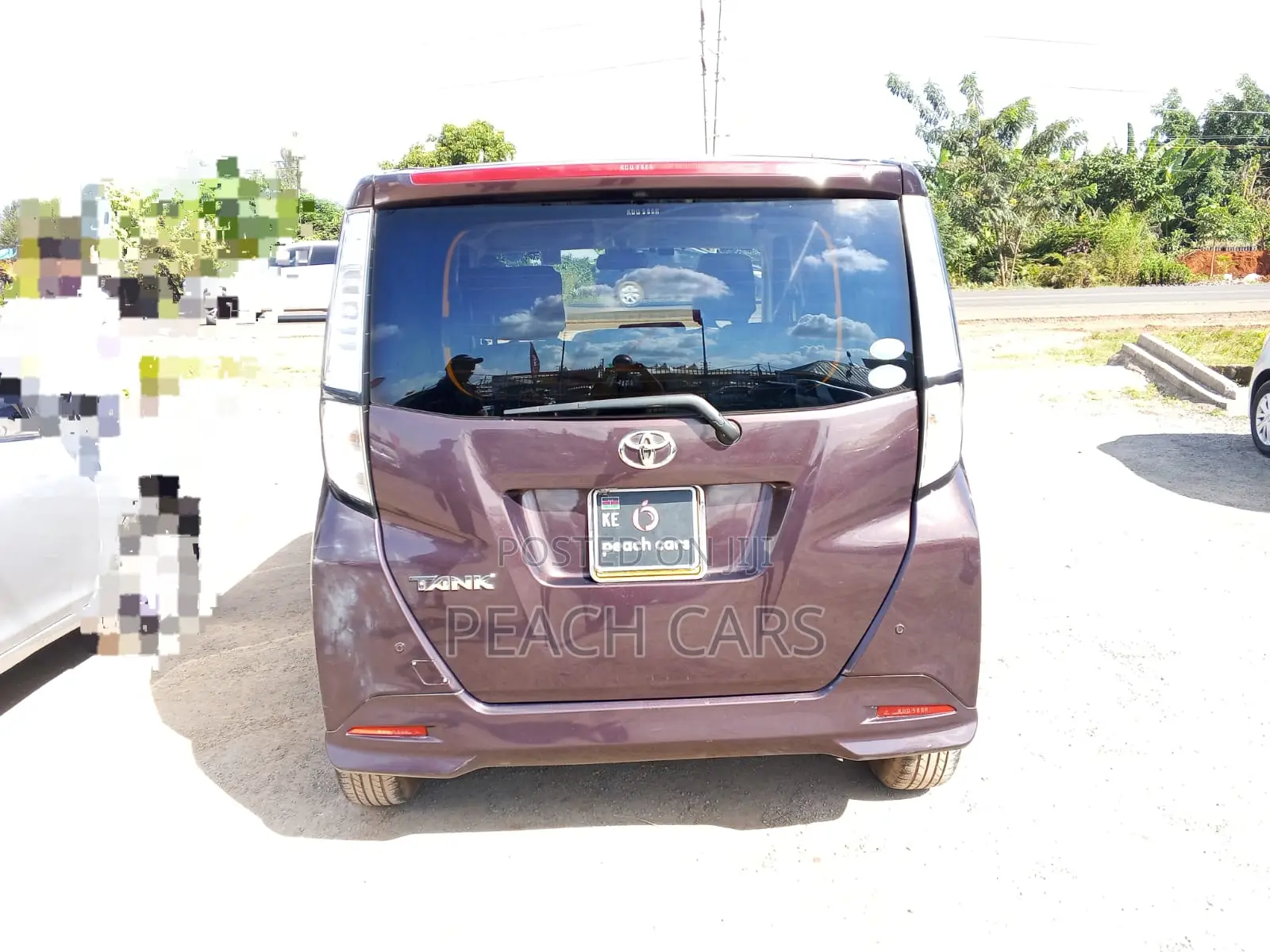 Toyota Tank 2017 Maroon