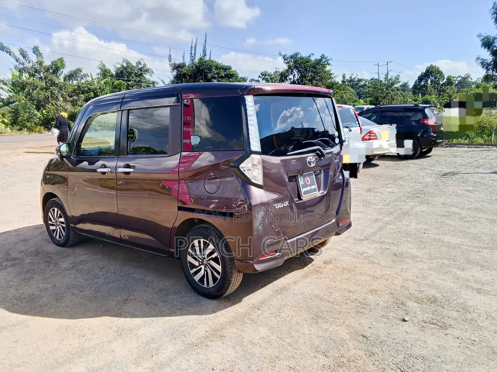 Toyota Tank 2017 Maroon