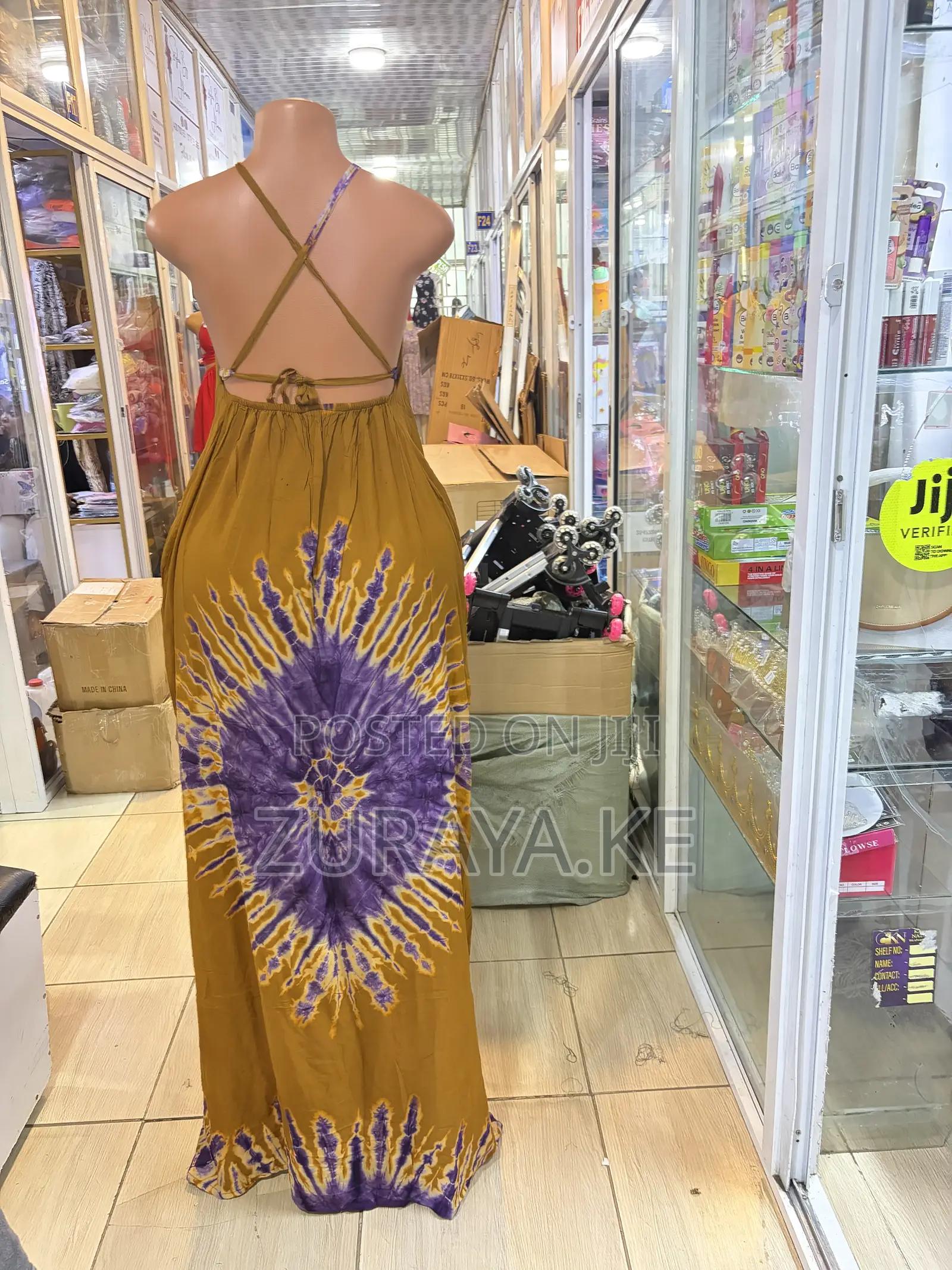 Free Size Dress With Bare Back