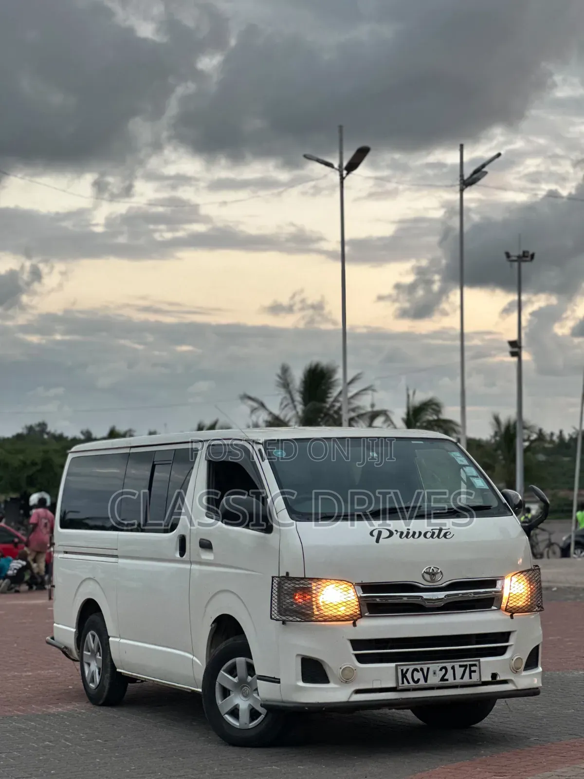 Toyota HiAce 2012 Grey