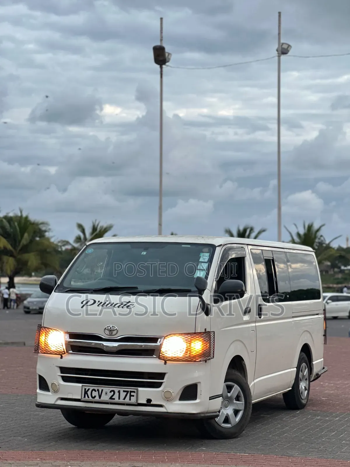 Toyota HiAce 2012 Grey