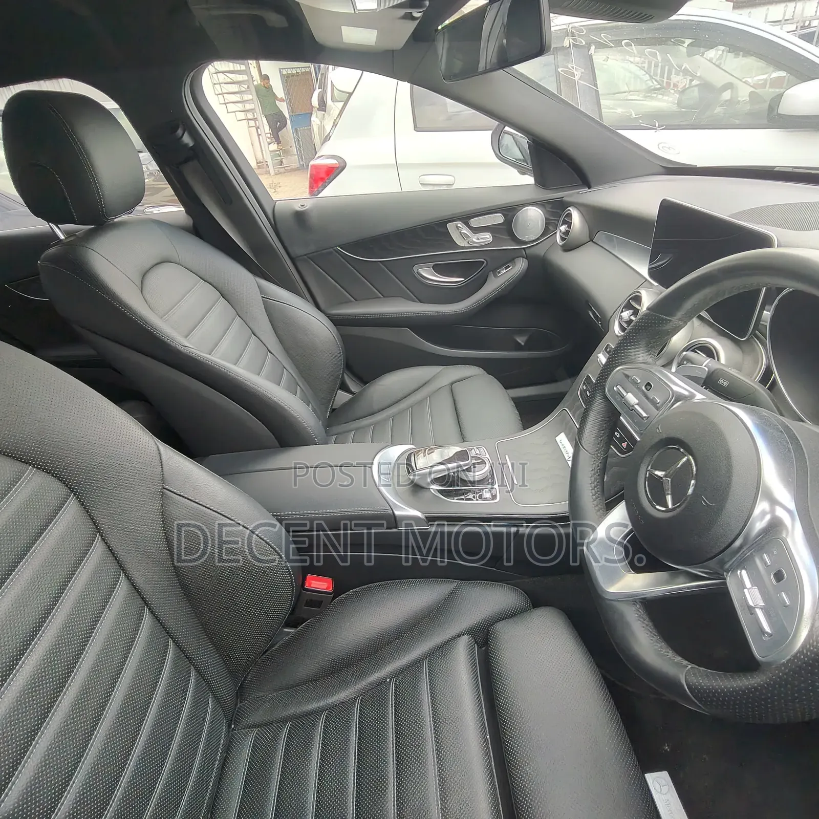 Mercedes-Benz C200 2019 Brown