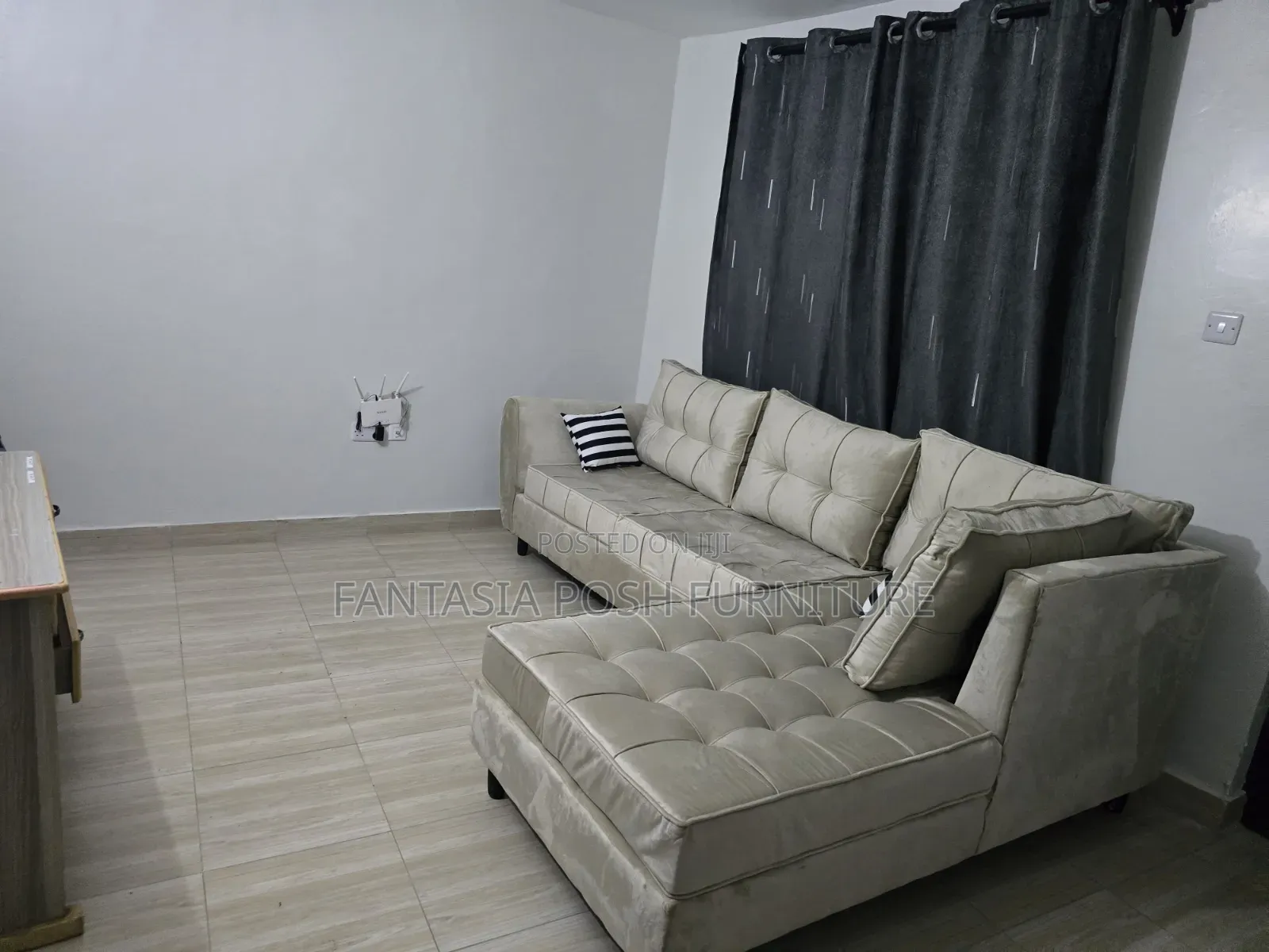 Hot Deal: 5 Seater Corner Sofa in Cream on Sale