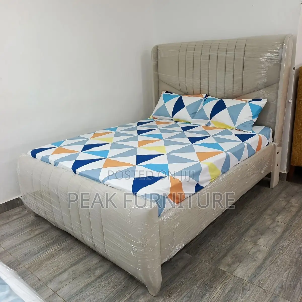 Contemporary Chester Bed 5 by 6