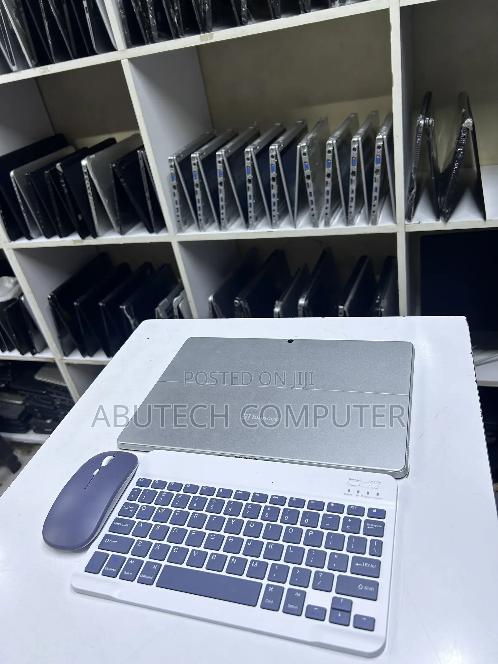 Laptop 4GB Intel Core M3 SSD 128GB