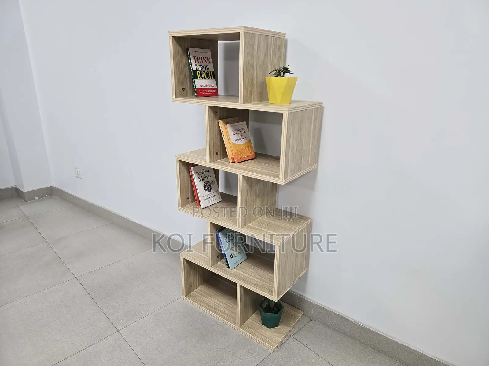 Bookshelf : Modern Wooden Zigzag Wall Shelf