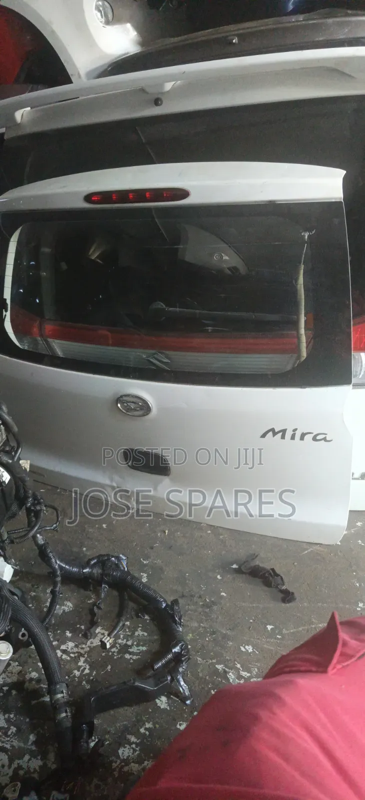 Title: Daihatsu Mira Tailgate / Boot Lid
