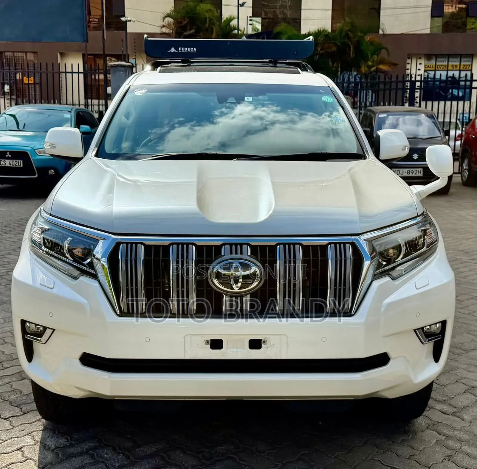 Toyota Land Cruiser Prado 2021 White