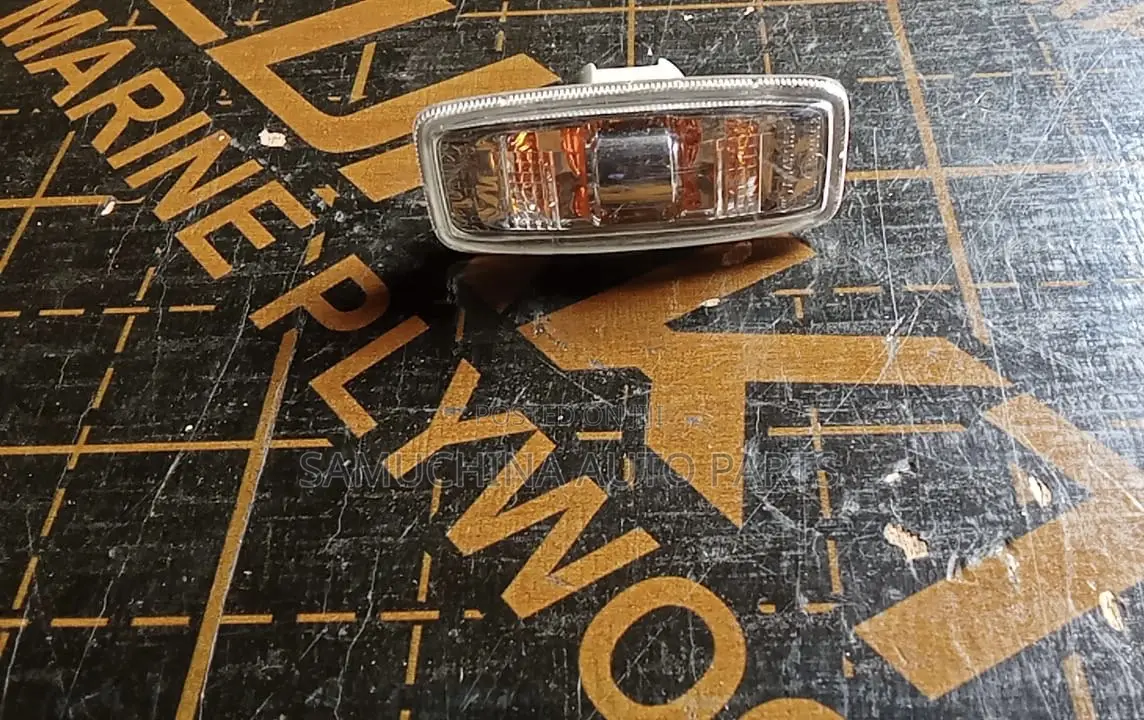Wing Light Nissan Sylphy Kg11
