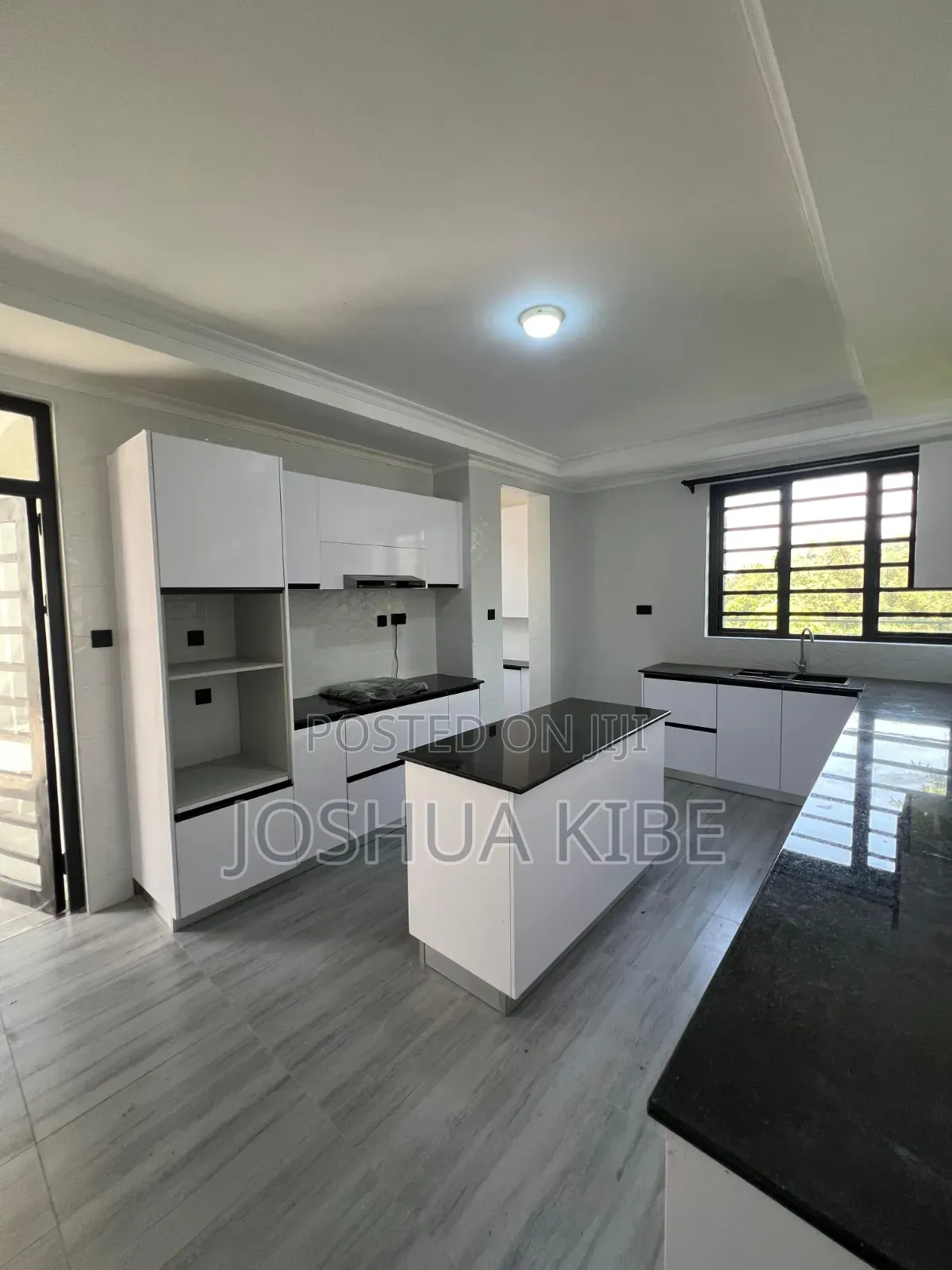 4bdrm Maisonette in Membley Estate for rent