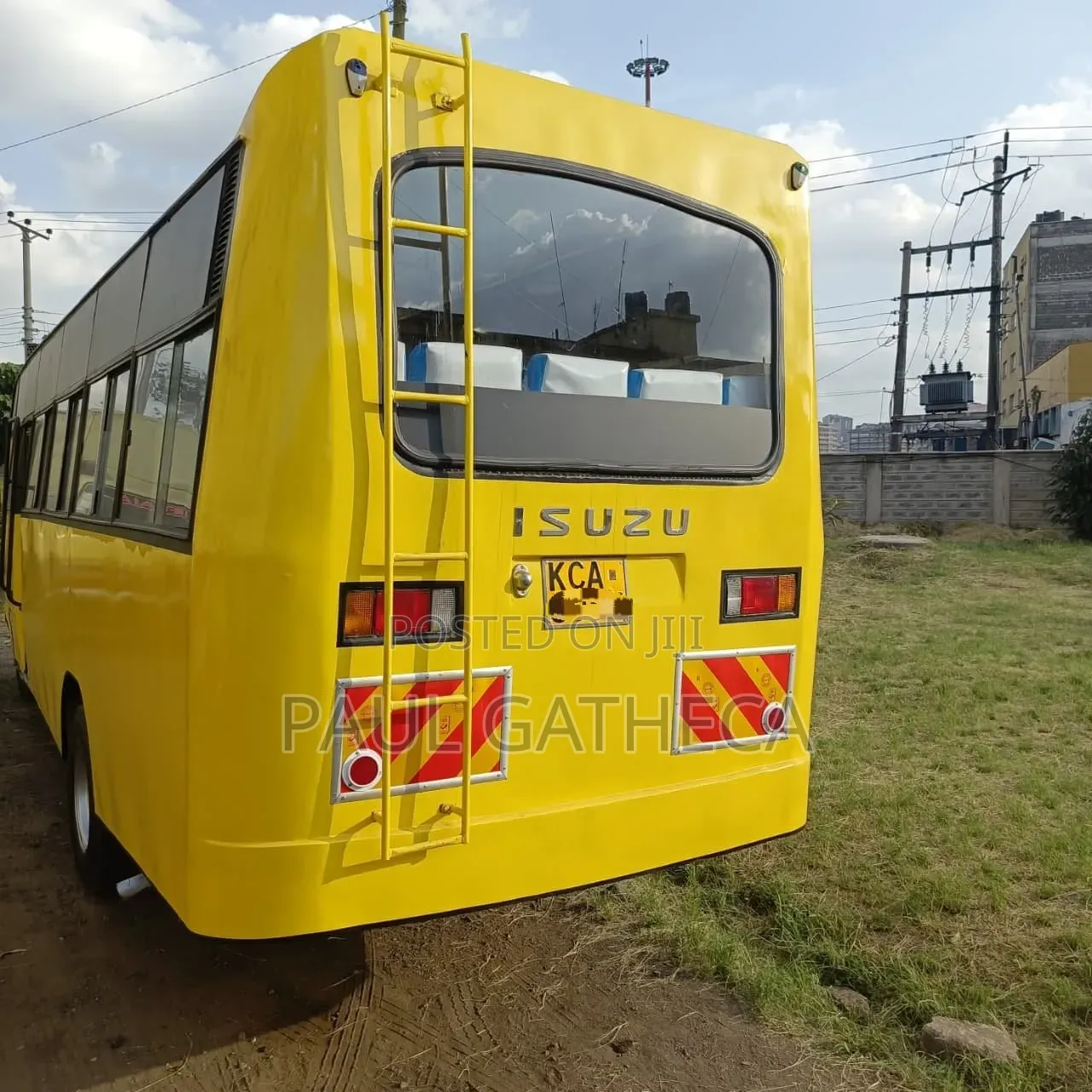 Isuzu NQR 2015 Yellow