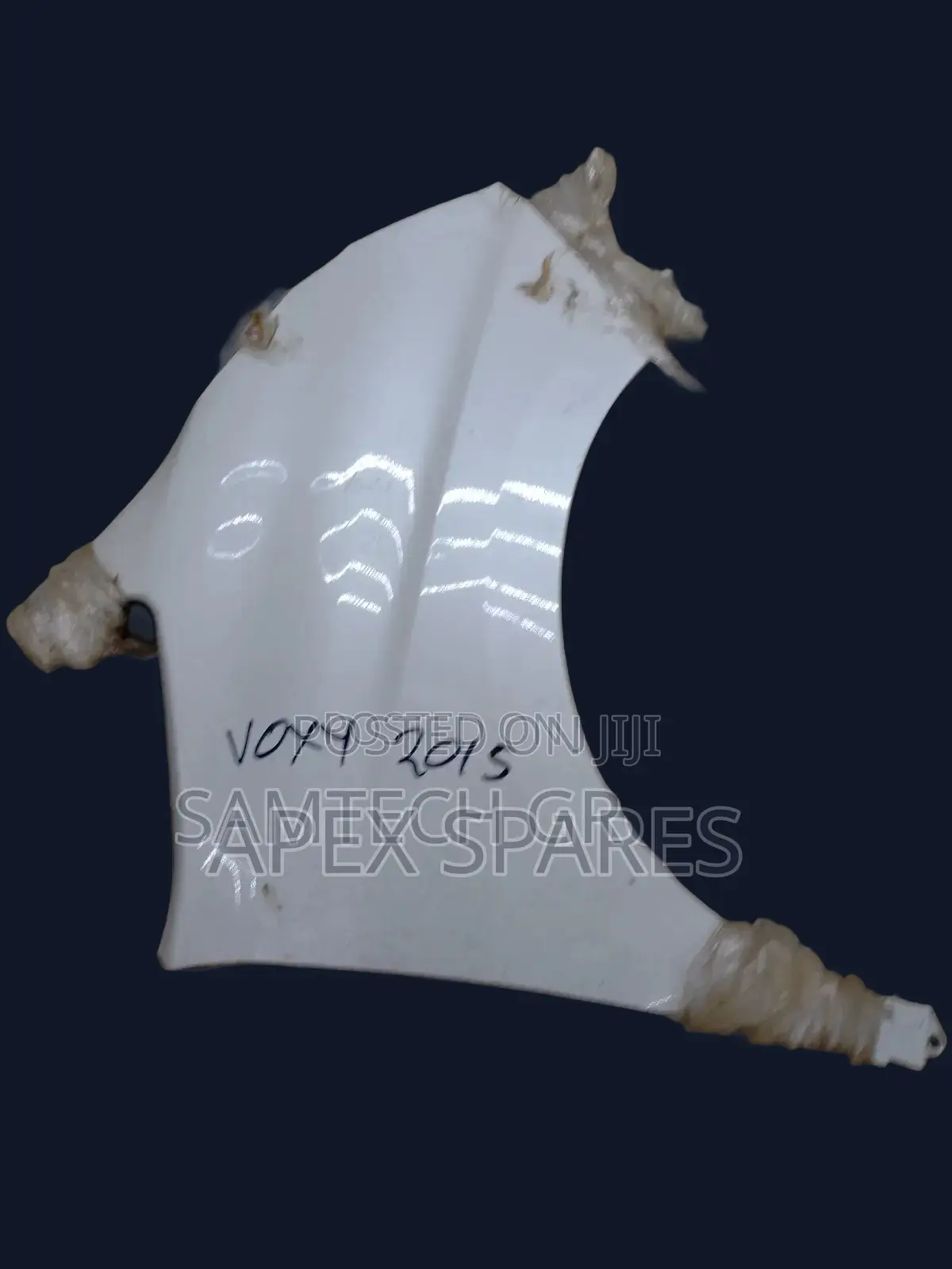 Voxy 2015 Wing Fender