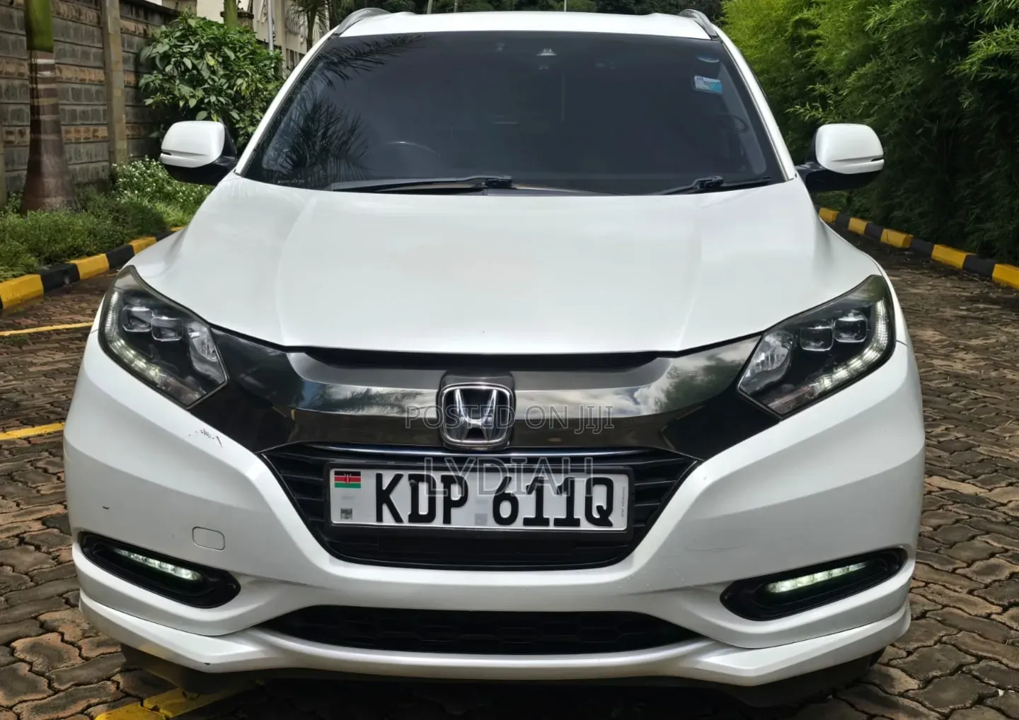 Honda Vezel 2017 White