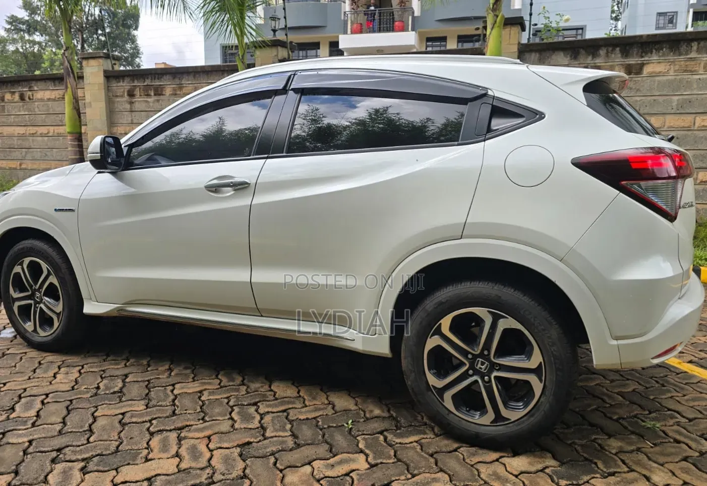 Honda Vezel 2017 White