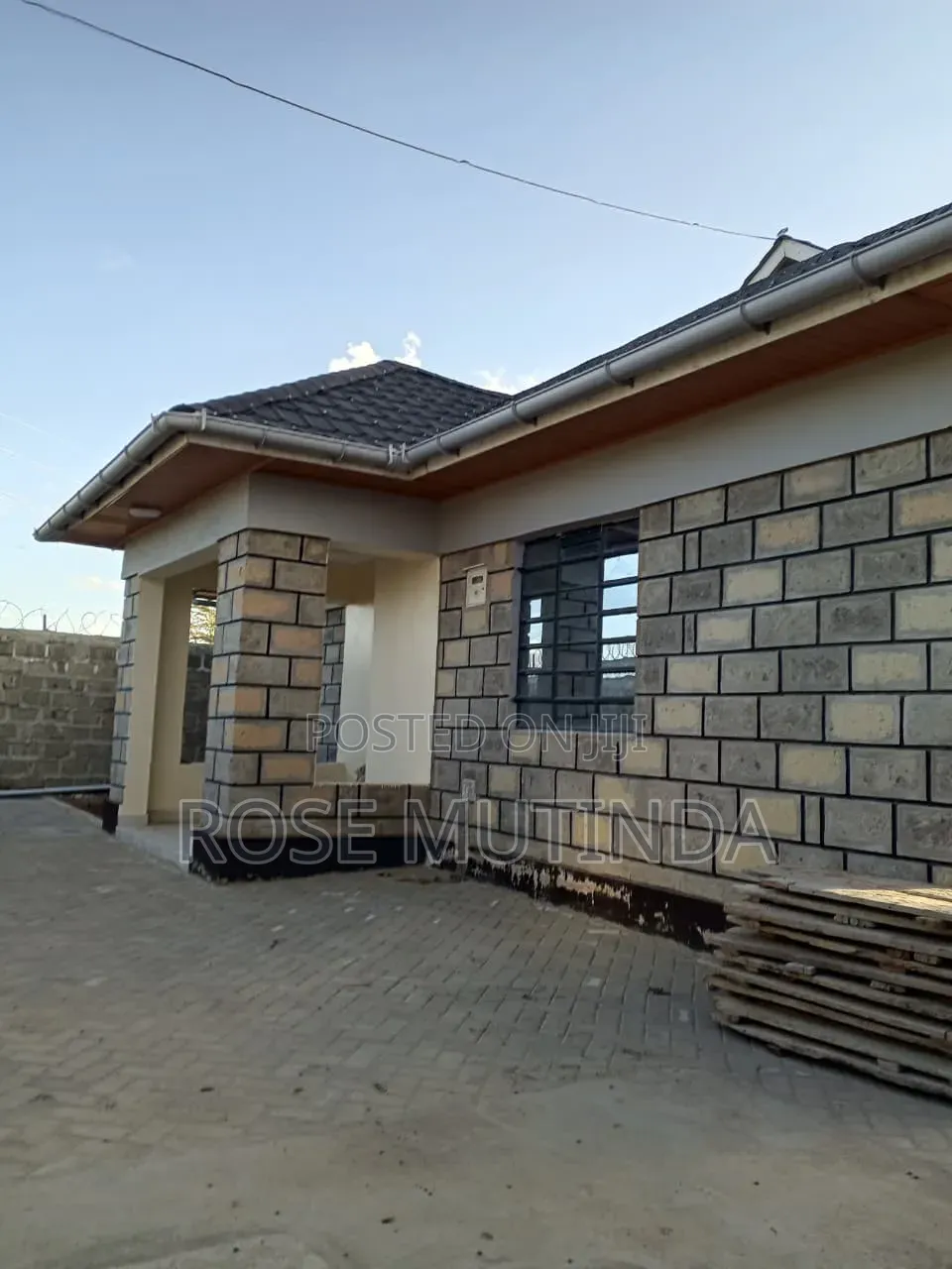 Furnished 3bdrm Bungalow in Kitengela for sale