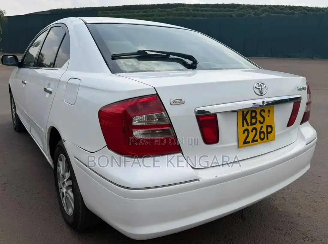 Toyota Premio 2005 White