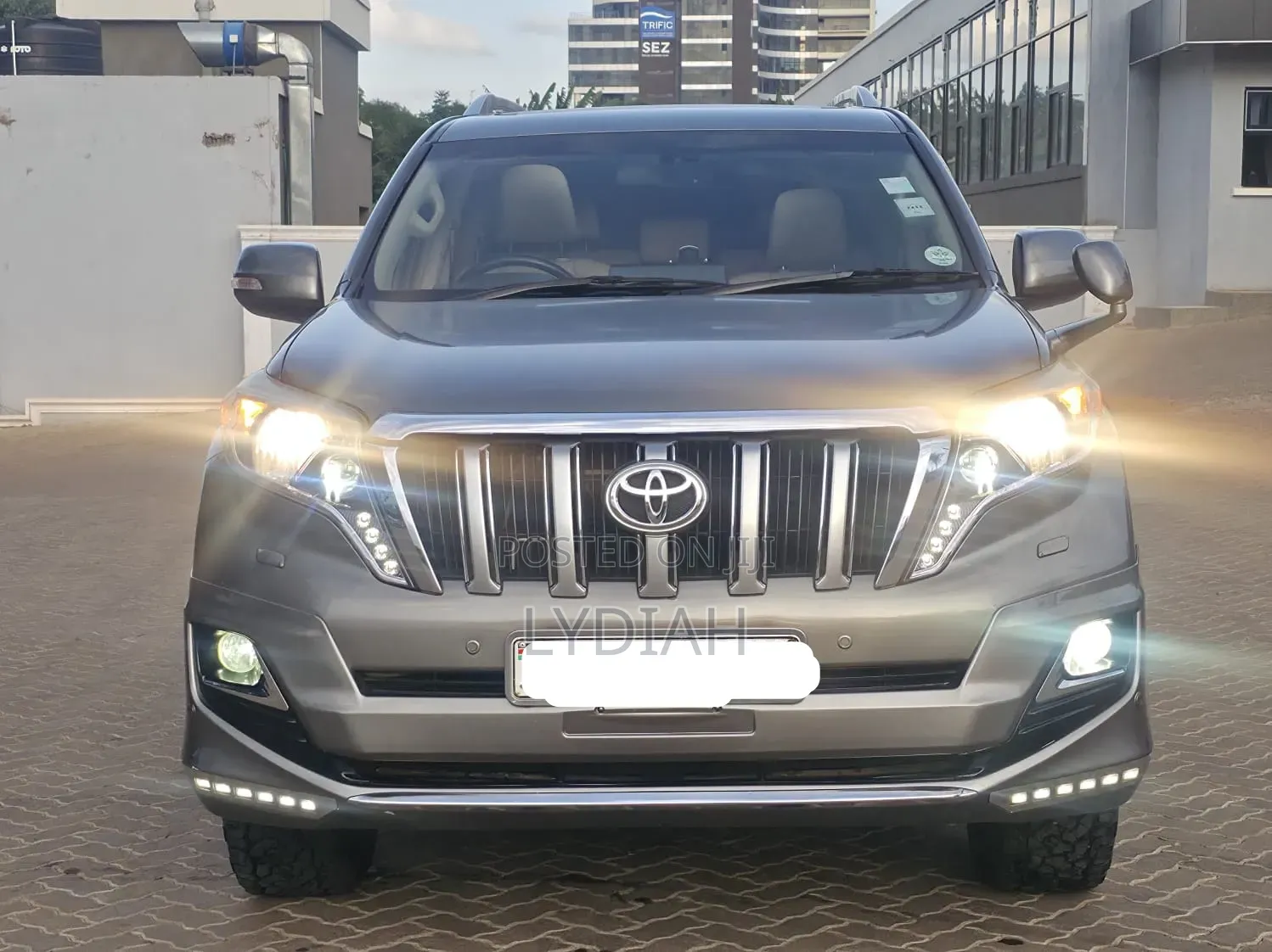 Toyota Land Cruiser Prado 2015 Gray