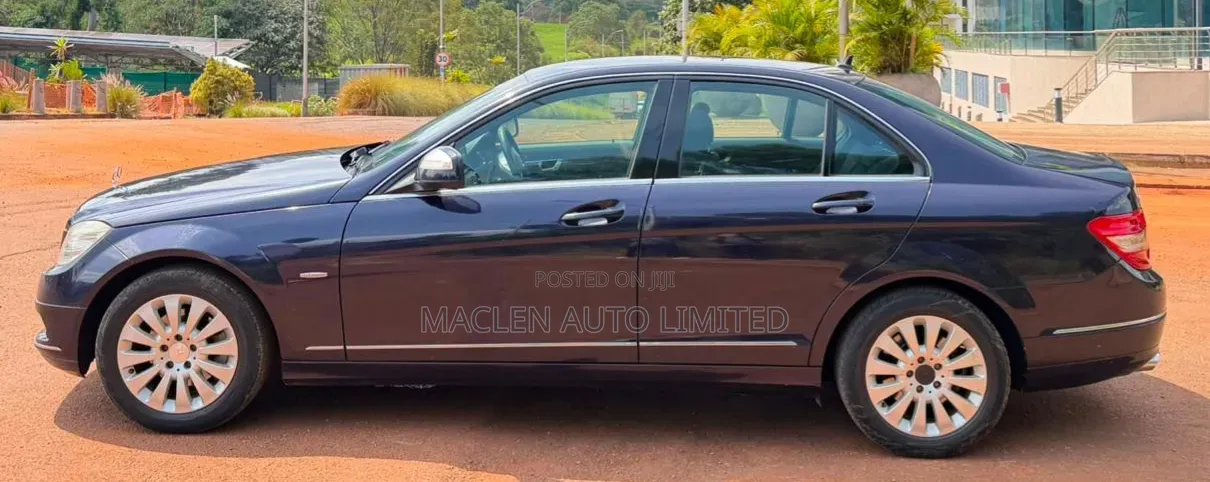 Mercedes-Benz C200 2008 Blue